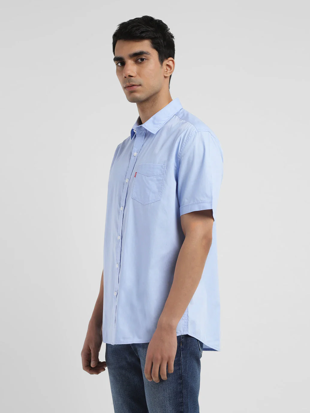 Men's Solid Slim Fit Shirt - Image 4