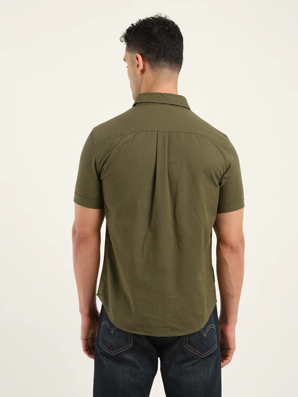 Men's Solid Slim Fit Shirt - Image 3