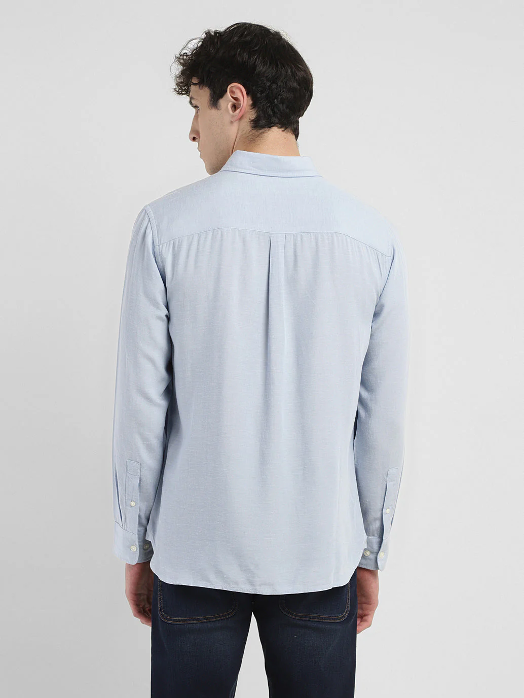 Men's Solid Slim Fit Shirt - Image 3