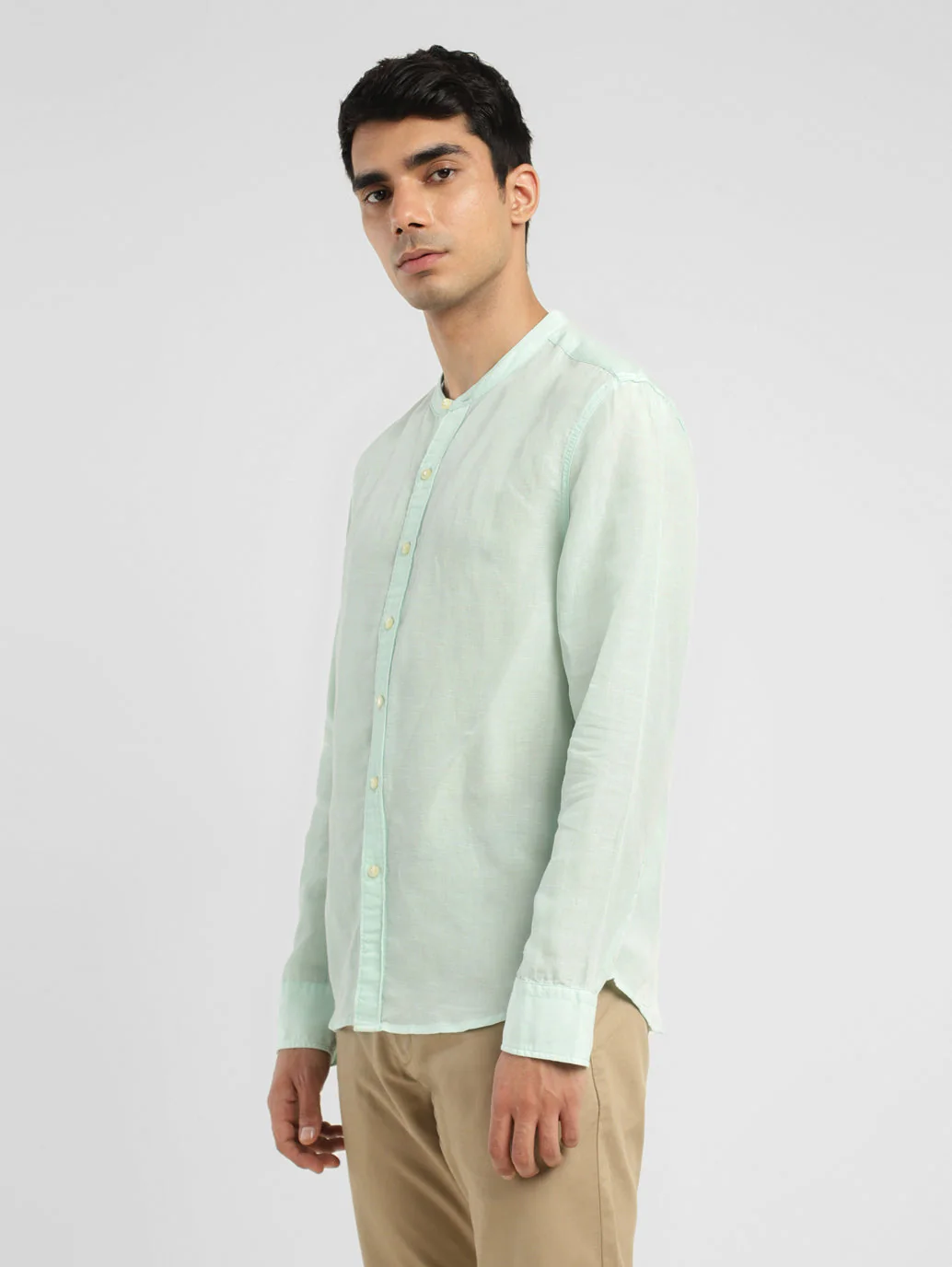 Men's Solid Slim Fit Linen Shirt - Image 4
