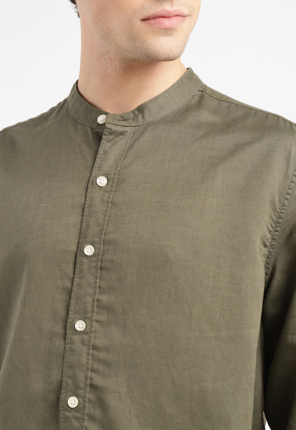 Men's Solid Slim Fit Linen Shirt - Image 5