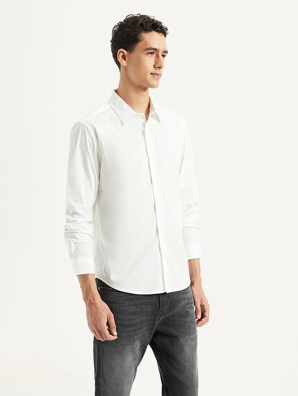 Men's Redloop Solid Slim Fit Shirt - Image 5