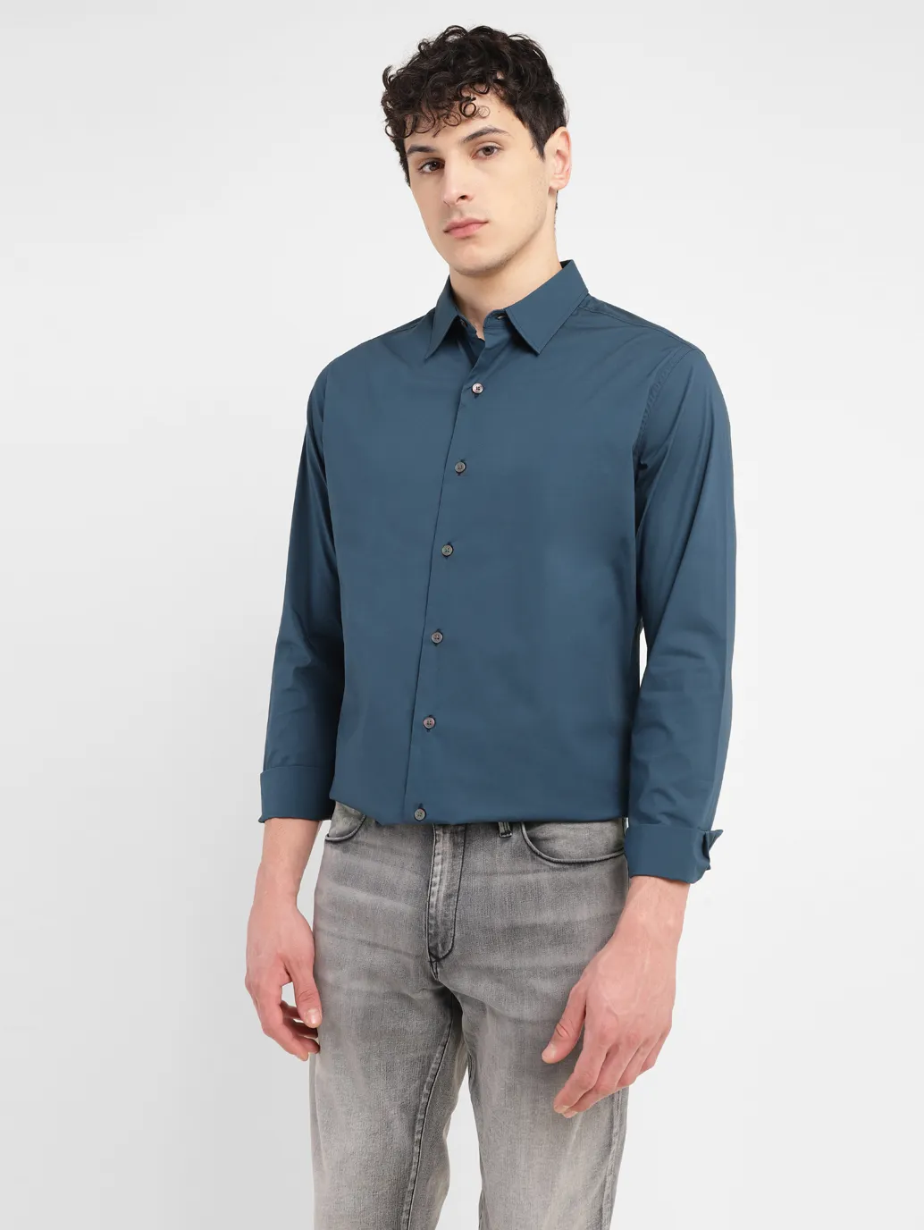 Men's Redloop Solid Slim Fit Shirt - Image 6