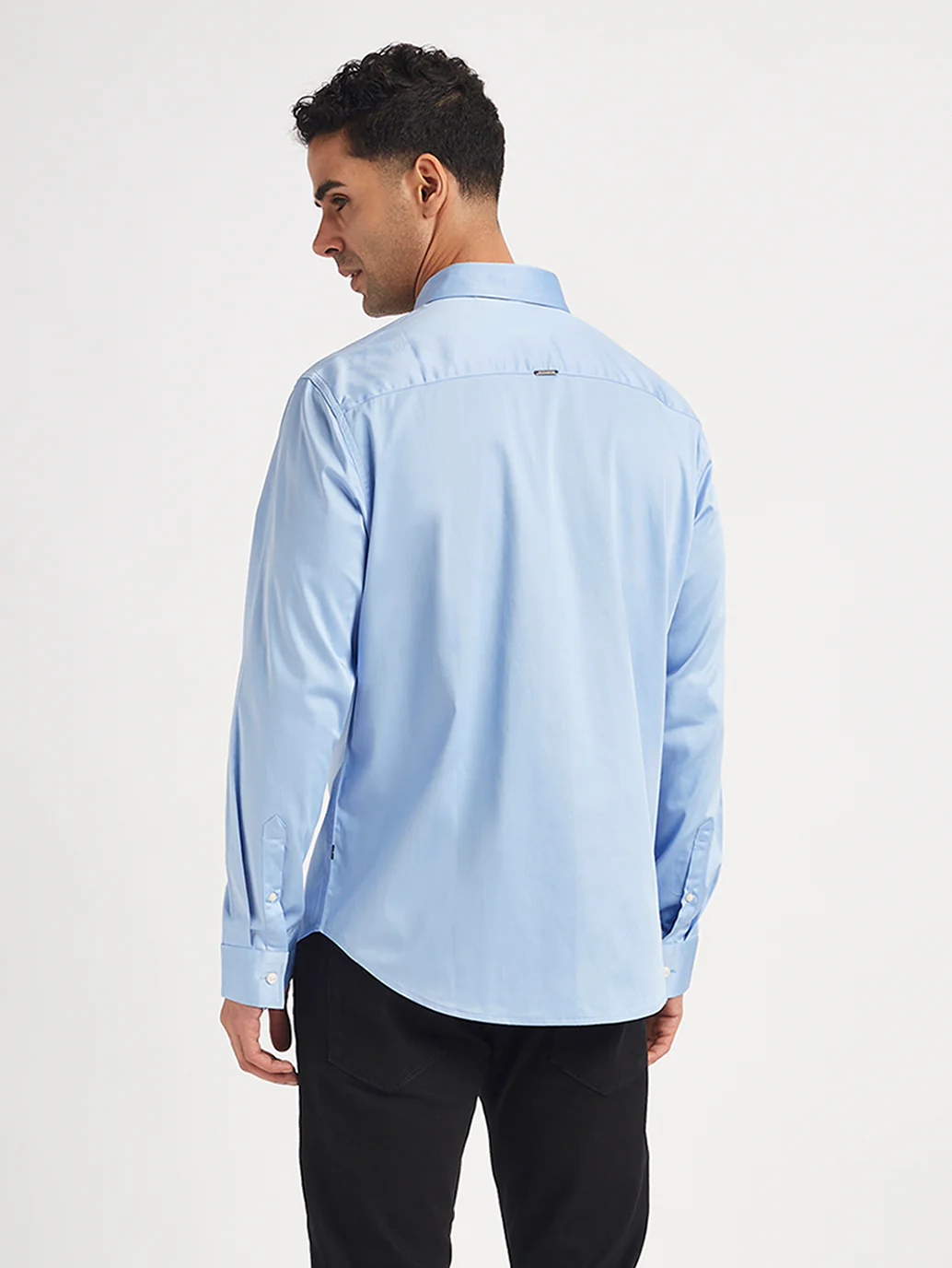 Men's Redloop Solid Slim Fit Shirt - Image 4