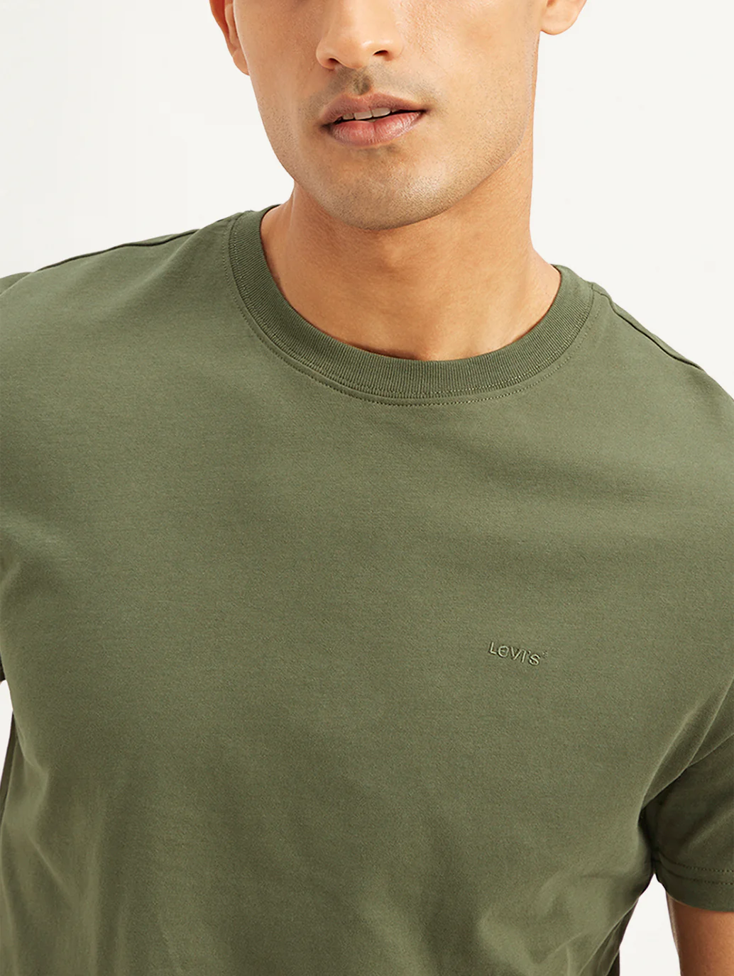 Men's Solid Slim Fit T-shirt - Image 4