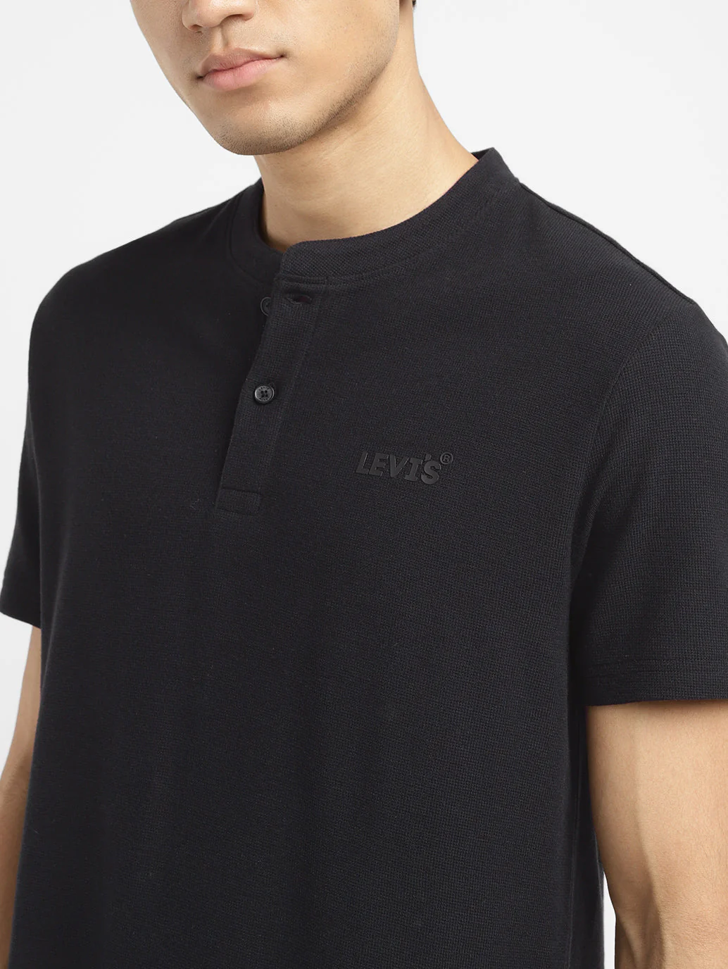 Men's Solid Slim Fit T-shirt - Image 4