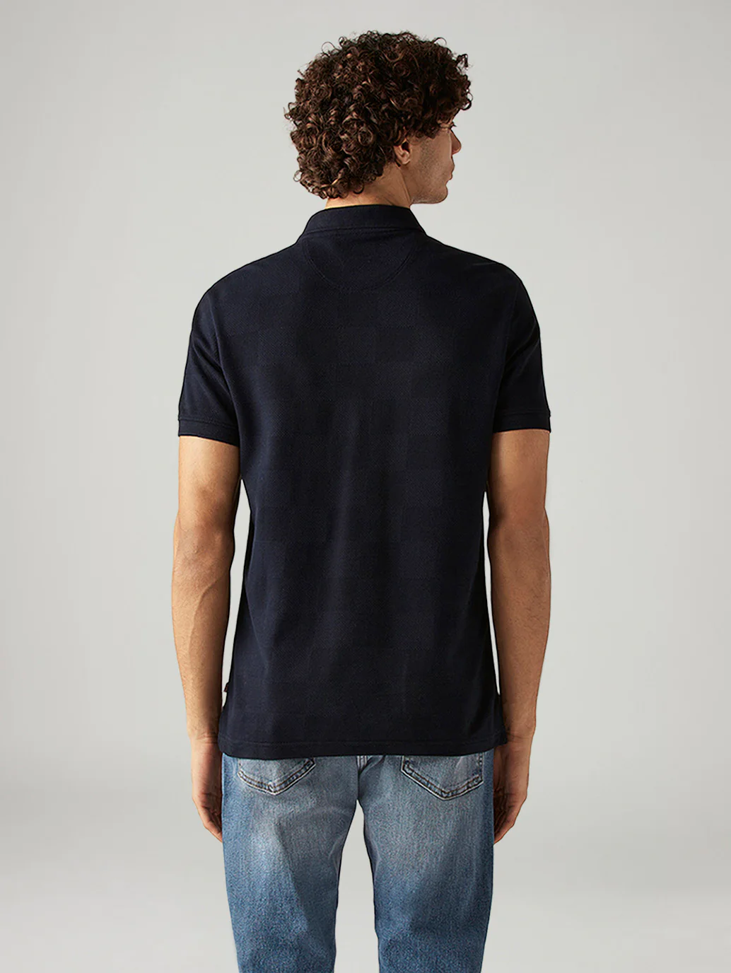 Men's Solid Slim Fit Textured T-Shirt - Image 2