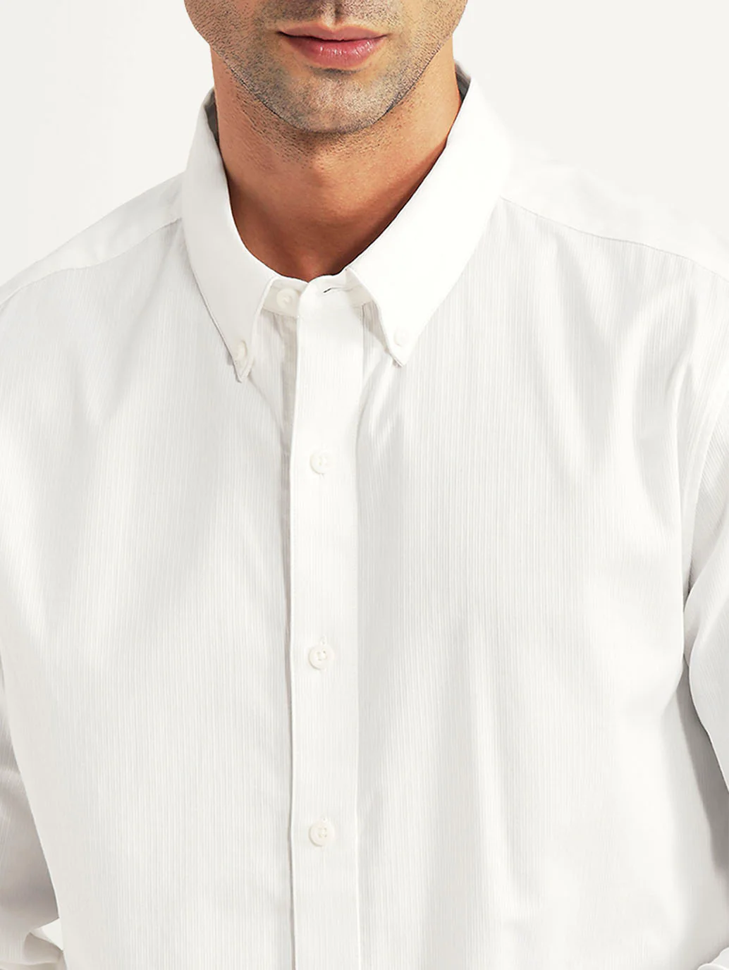 Men's Solid White Slim Fit Shirt - Image 4
