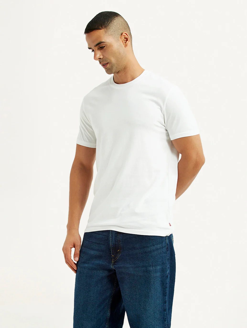 Men's Solid White Slim Fit T-Shirt - Image 5
