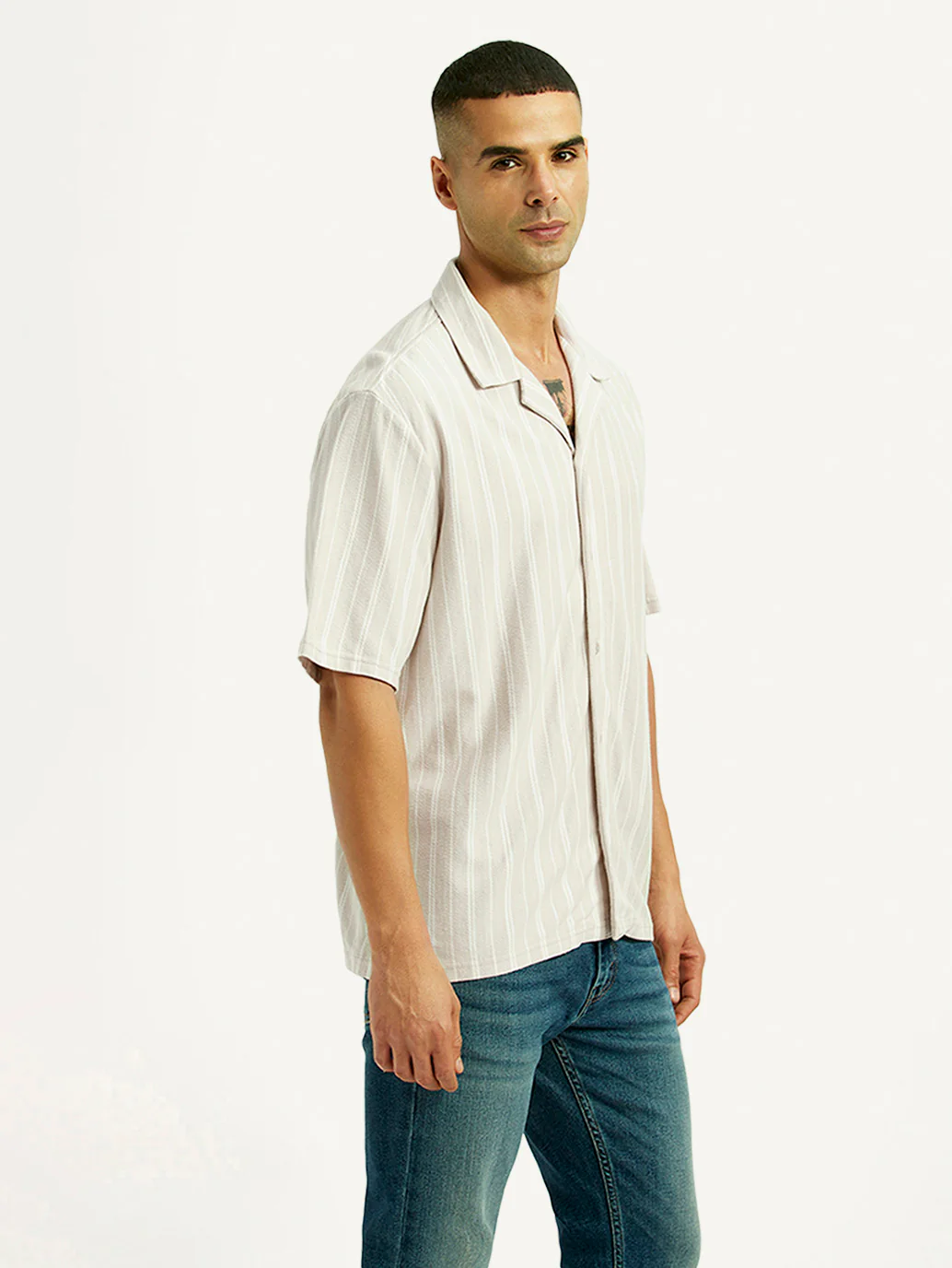Men's Striped Off White Relaxed Fit Camp Shirt - Image 5