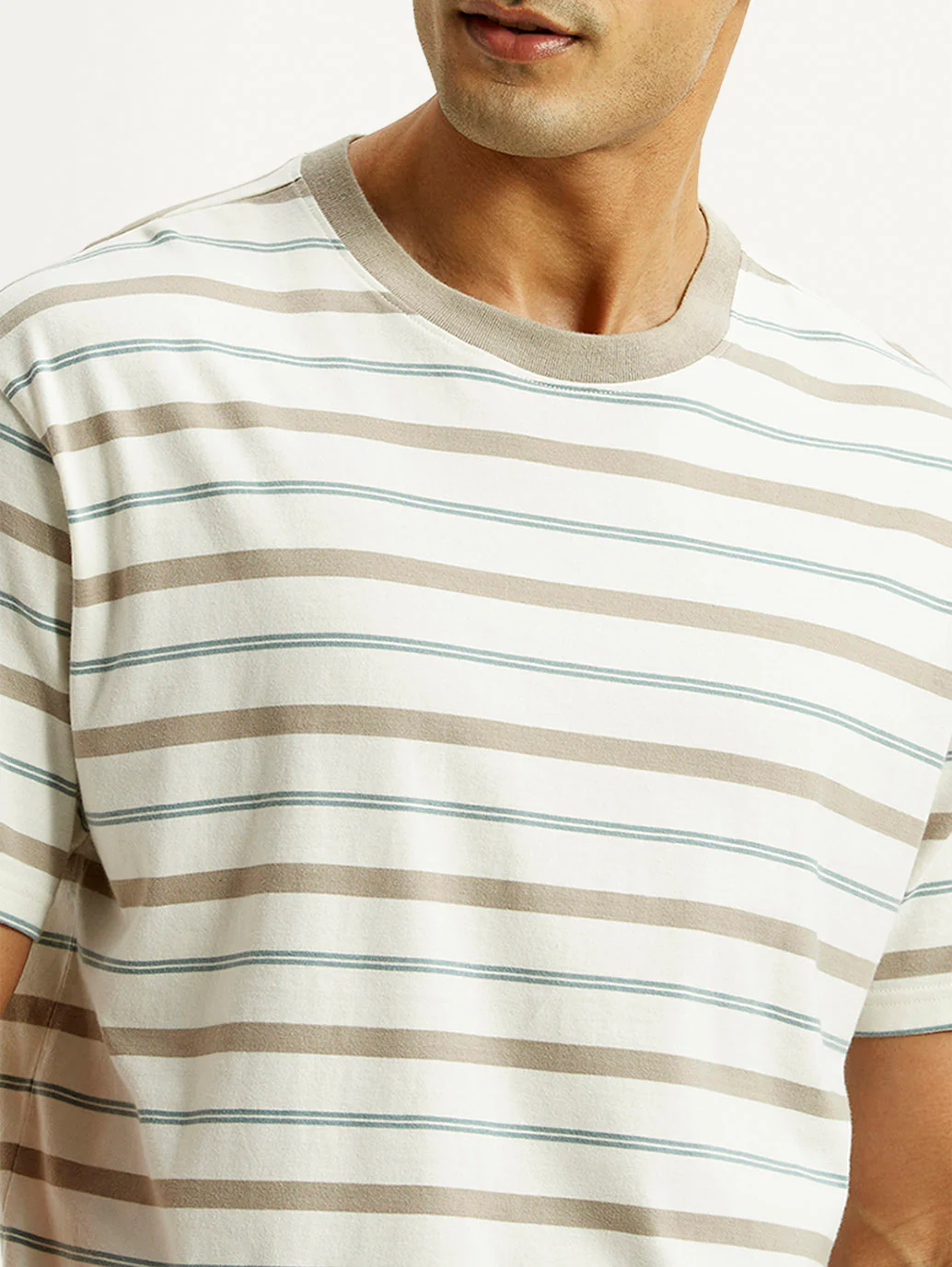 Men's Striped Off-White Boxy T-shirt - Image 3