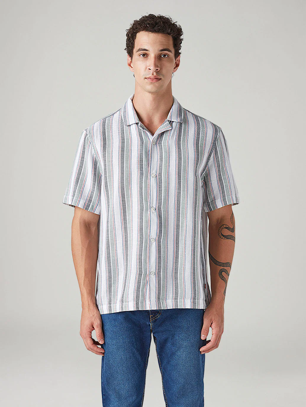 Men's Striped Relaxed Fit Linen Camp Shirt - Image 2