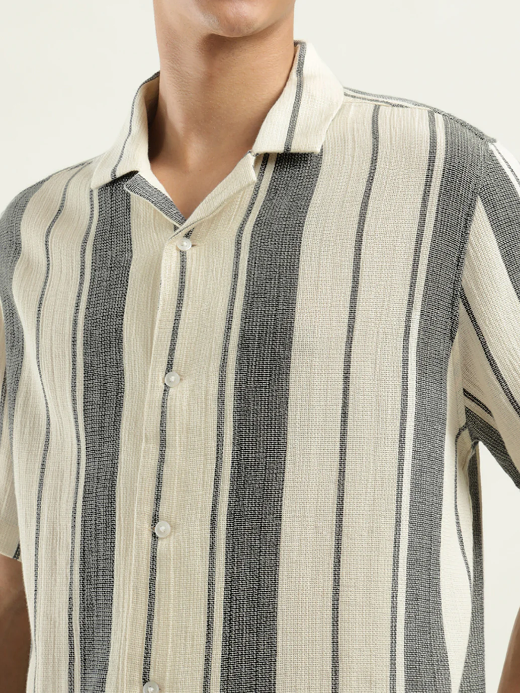 Men's Striped Spread Collar Shirt - Image 3
