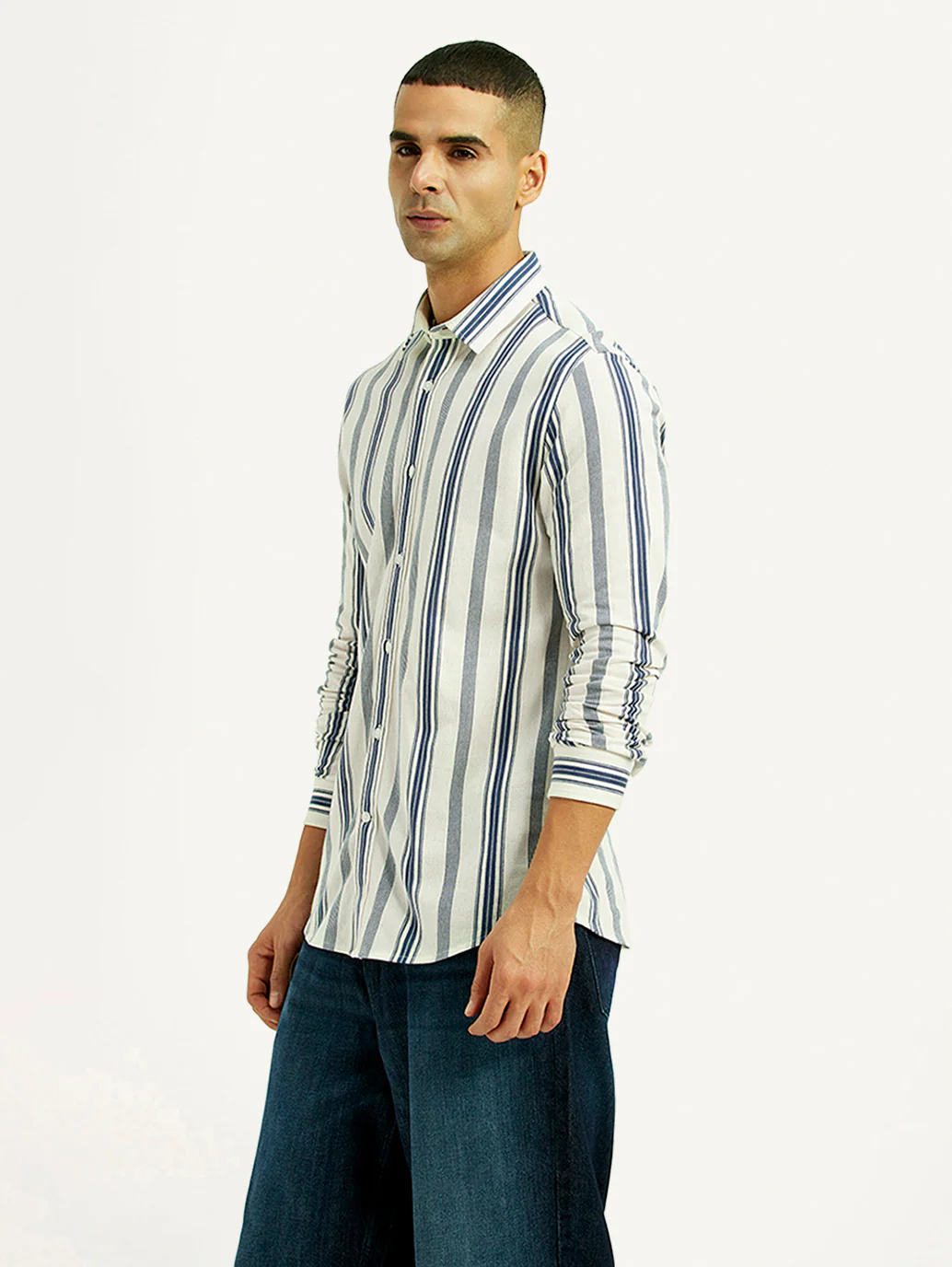 Men's Striped White Slim Fit Shirt - Image 5