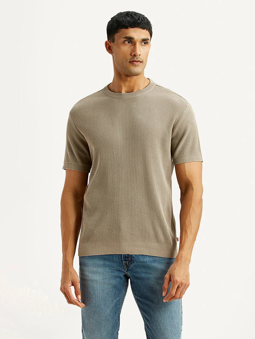 Men's Textured Beige Slim Fit T-shirt - Image 5