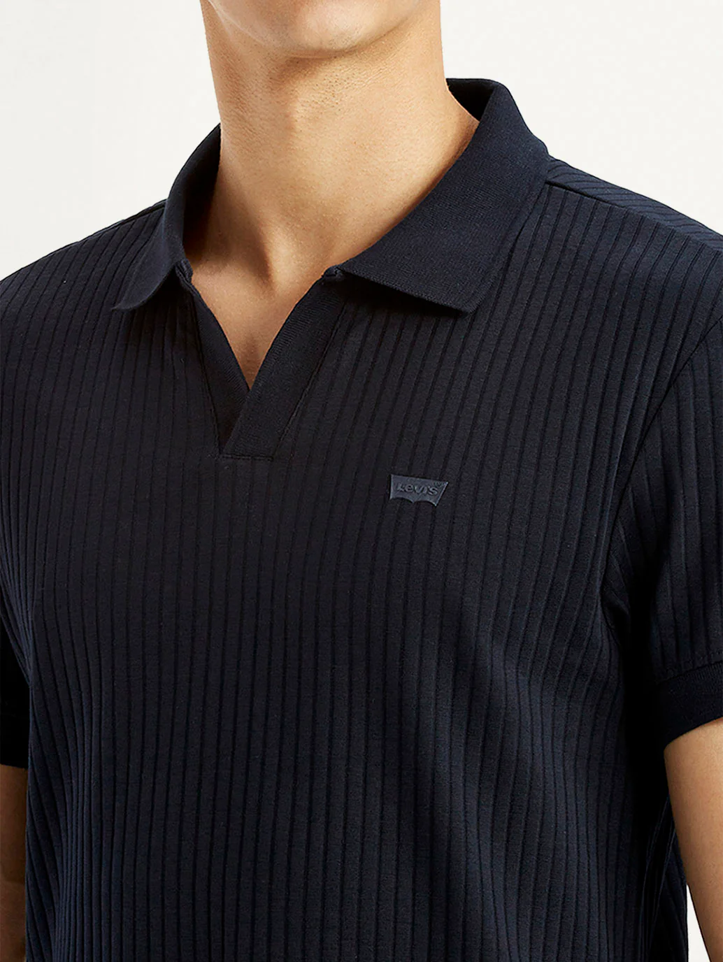 Men's Textured Black Slim Fit Polo T-shirt - Image 4