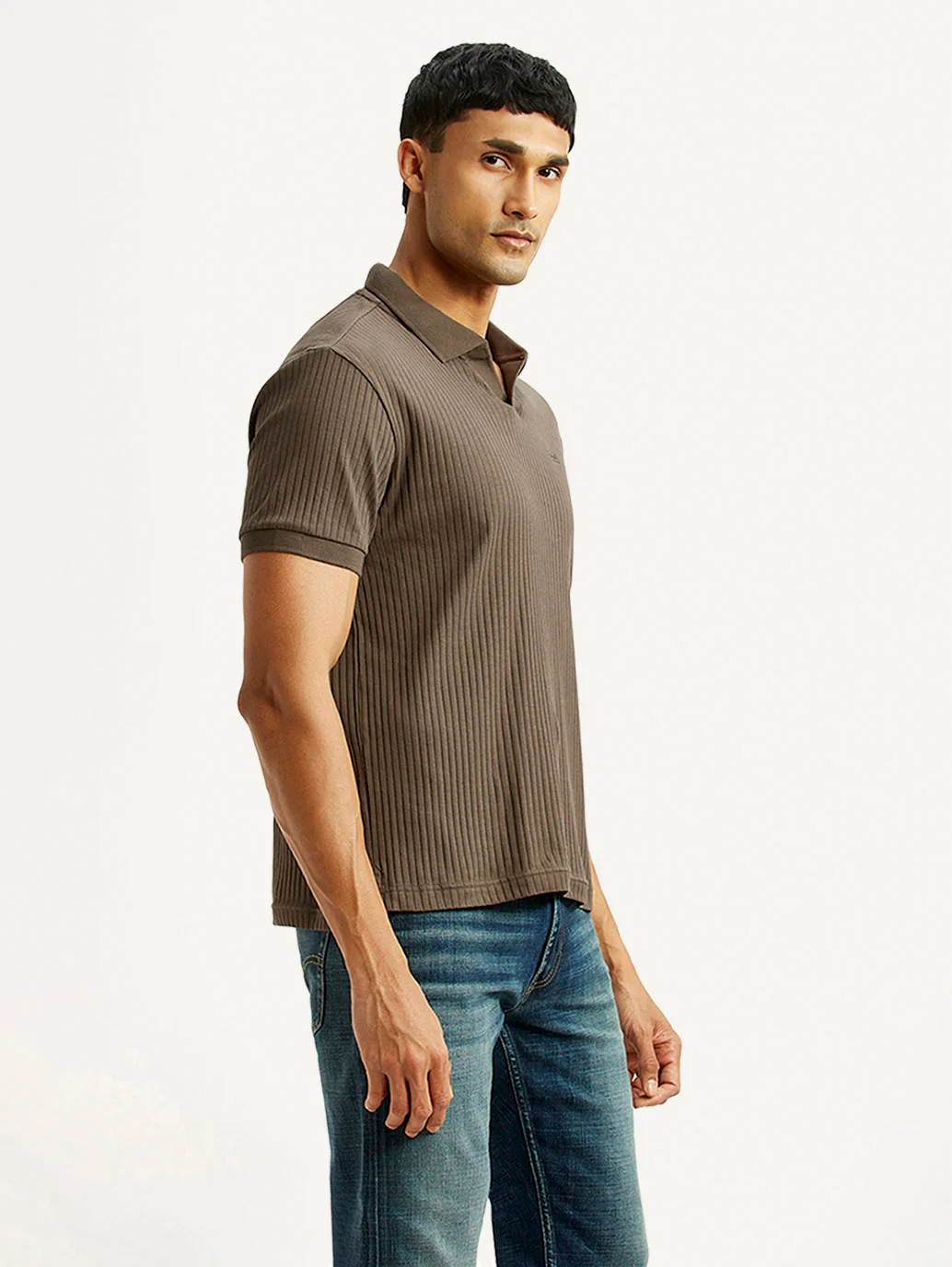 Men's Textured Brown Slim Fit Polo T-shirt - Image 5