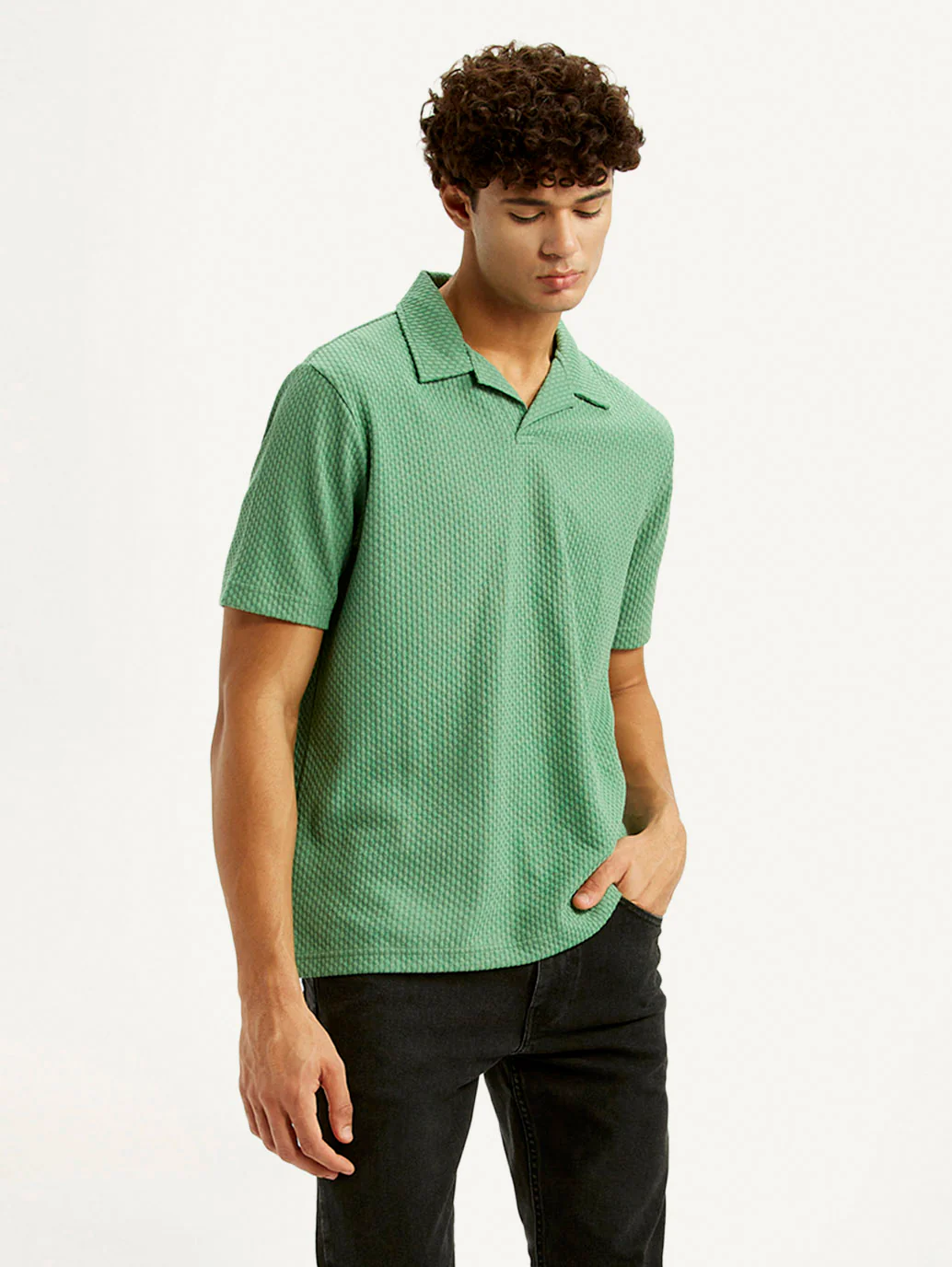 Men's Textured Green Slim Fit Polo T-shirt