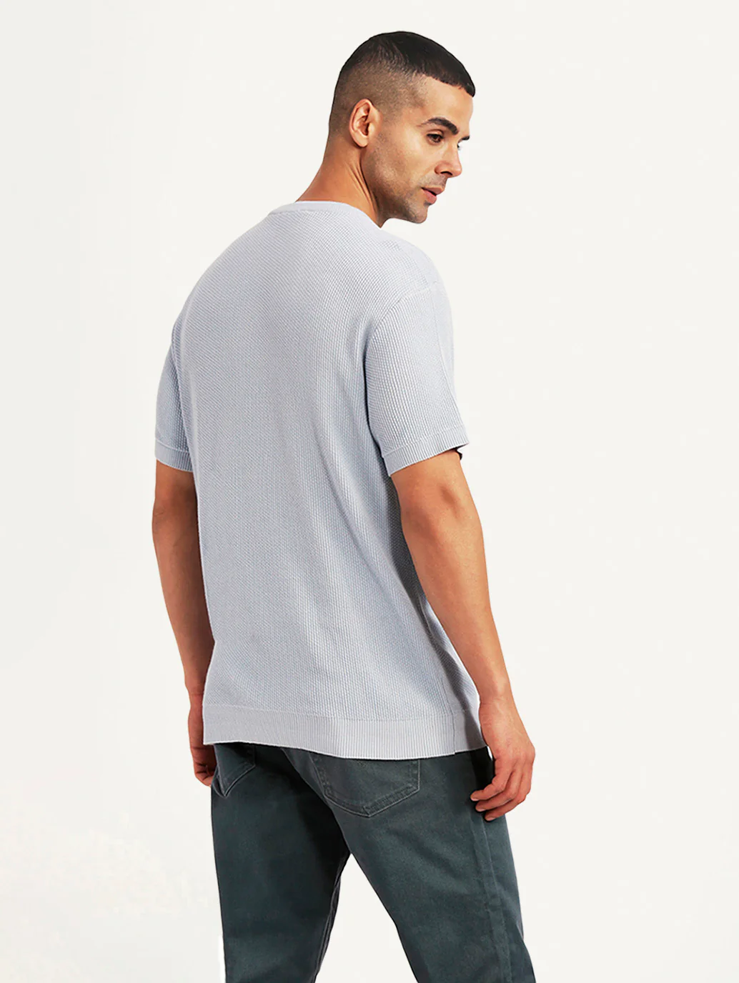 Men's Textured Lilac Slim Fit T-shirt - Image 3