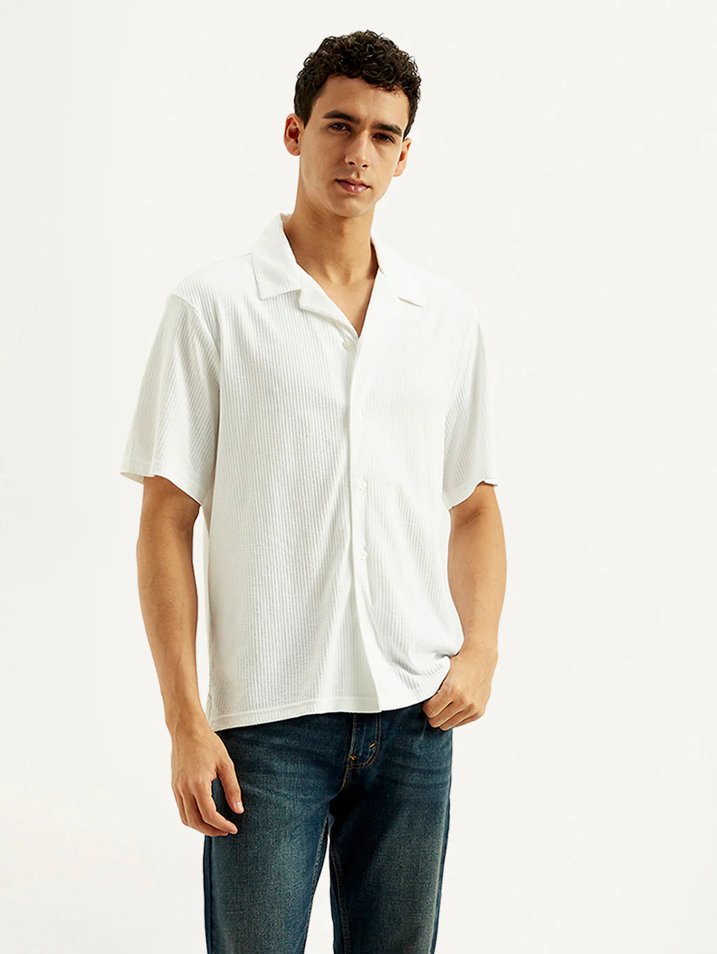 Men's Textured Slim Fit Resort Collar Knit Shirt