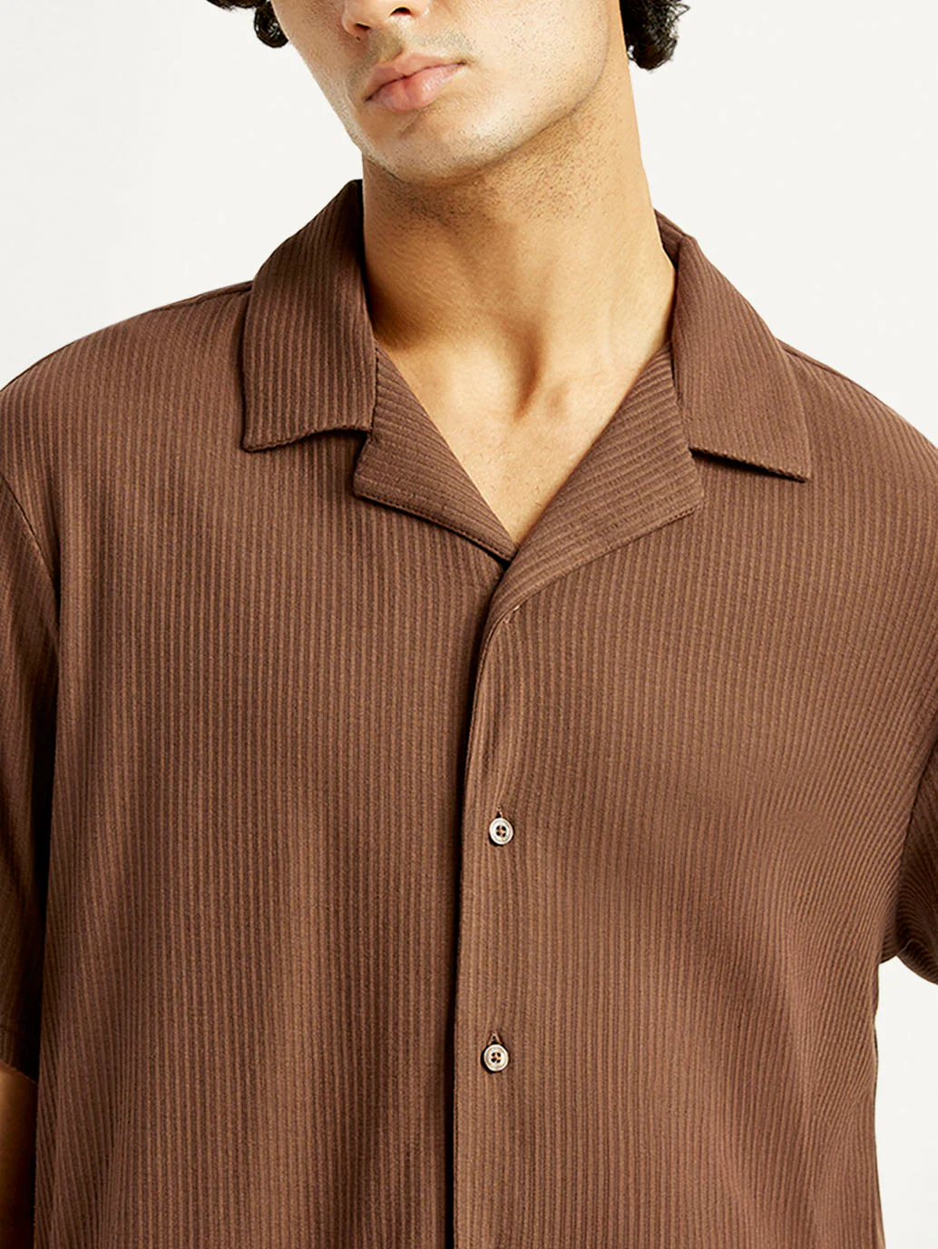 Men's Textured Slim Fit Resort Collar Knit Shirt - Image 3