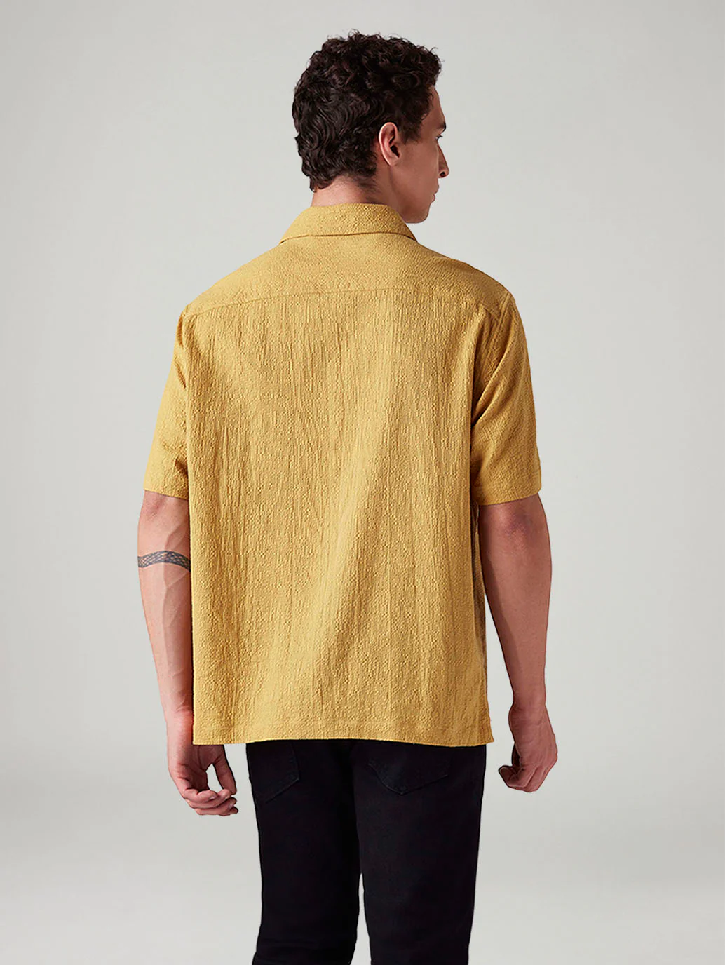 Men's Textured Relaxed Fit Camp Shirt - Image 2