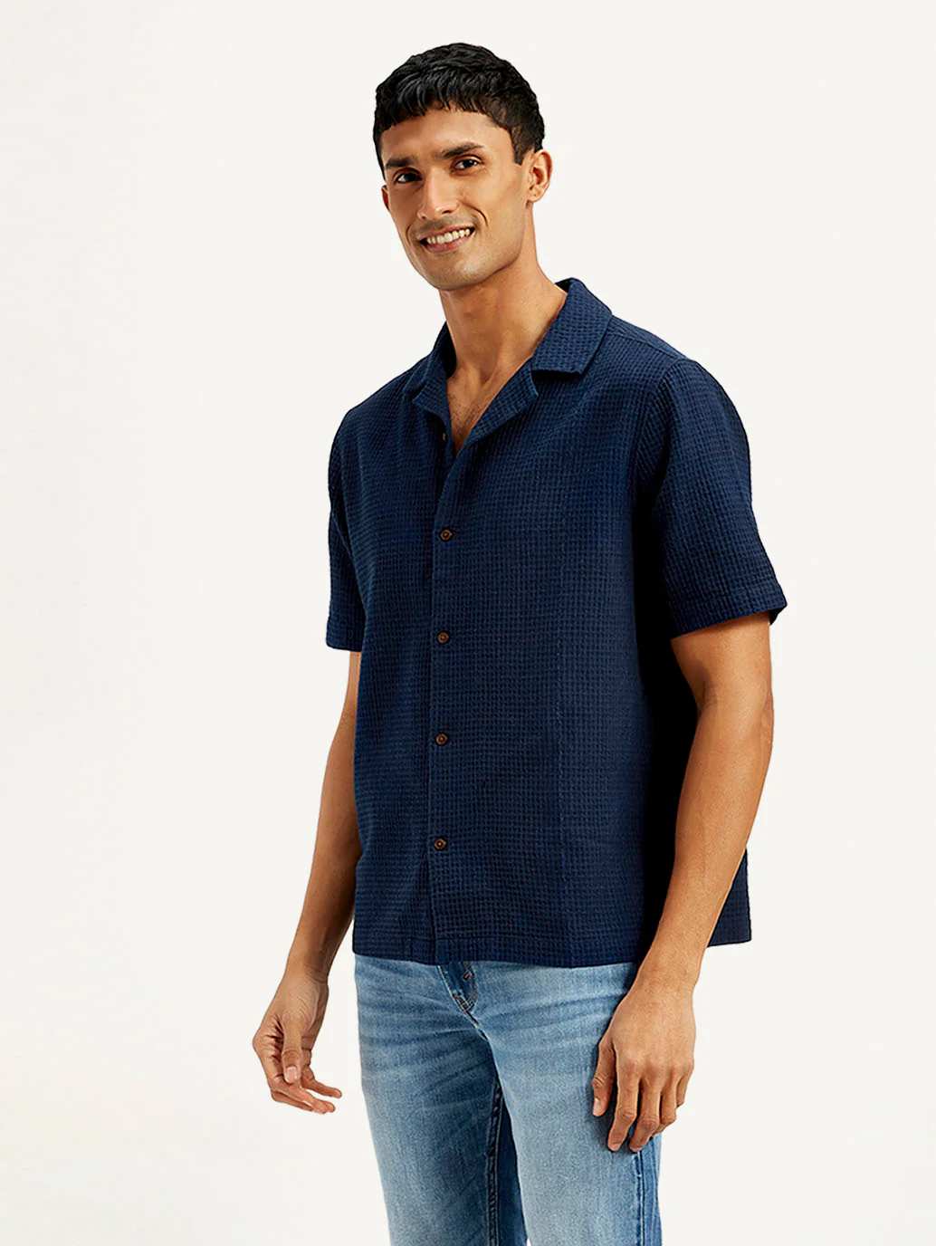 Men's Resort Collar Textured Loose Fit Shirt - Image 5