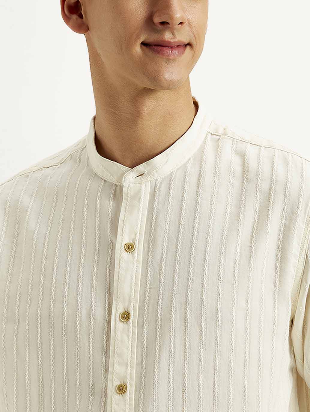 Men's Textured Slim Fit Shirt - Image 4