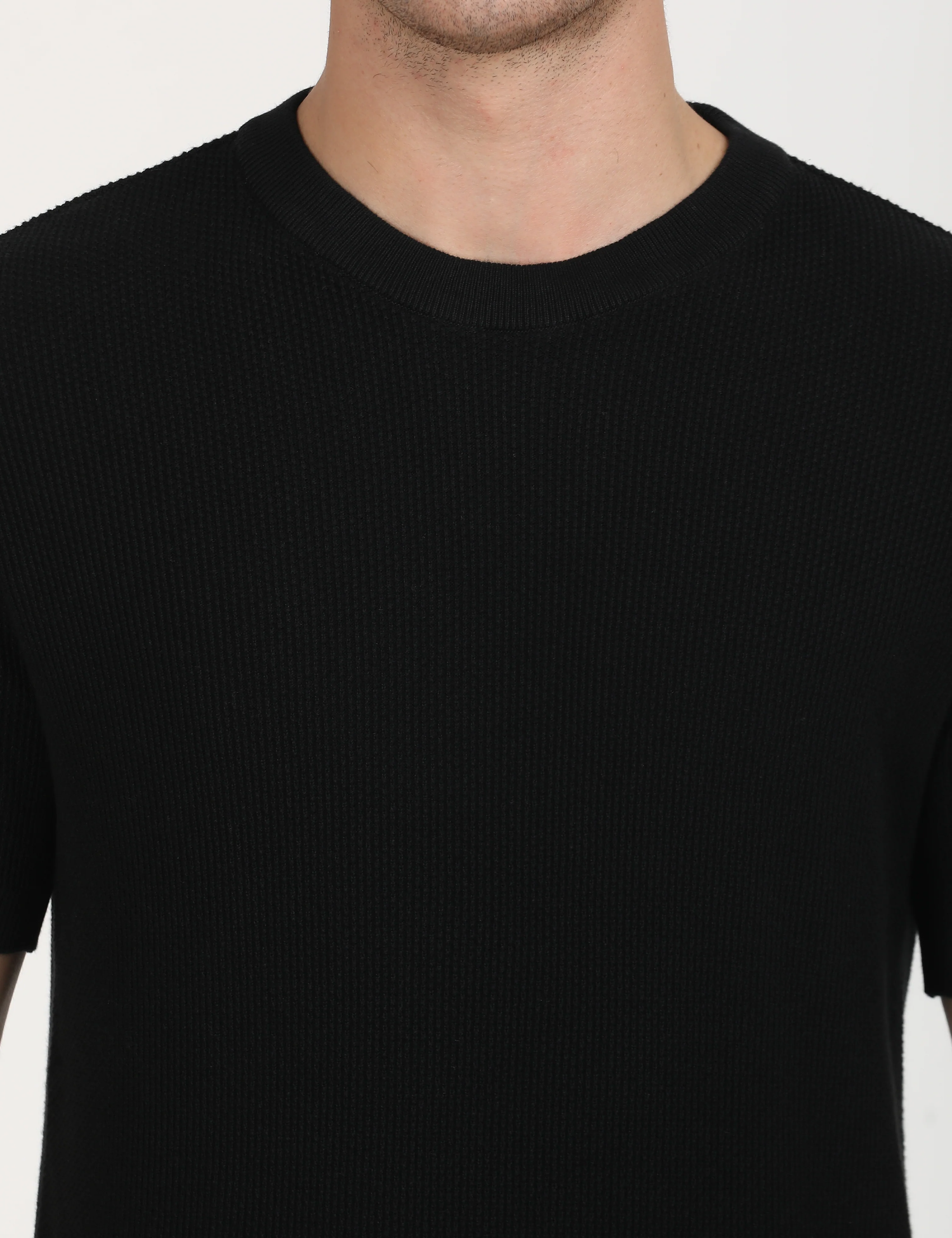 Men's Textured Slim Fit T-Shirt - Image 3
