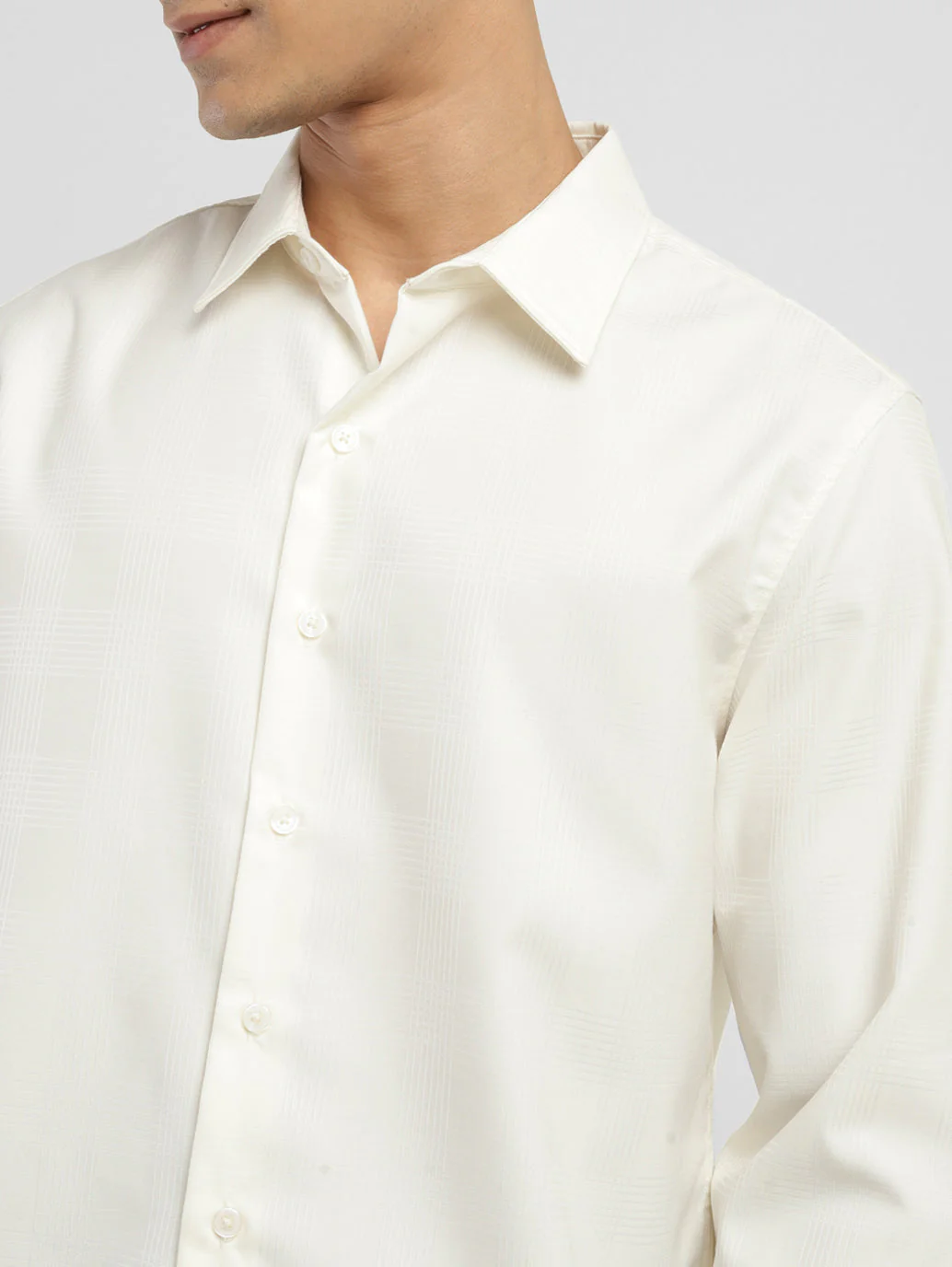 Men's Redloop Textured Spread Collar Shirt - Image 5