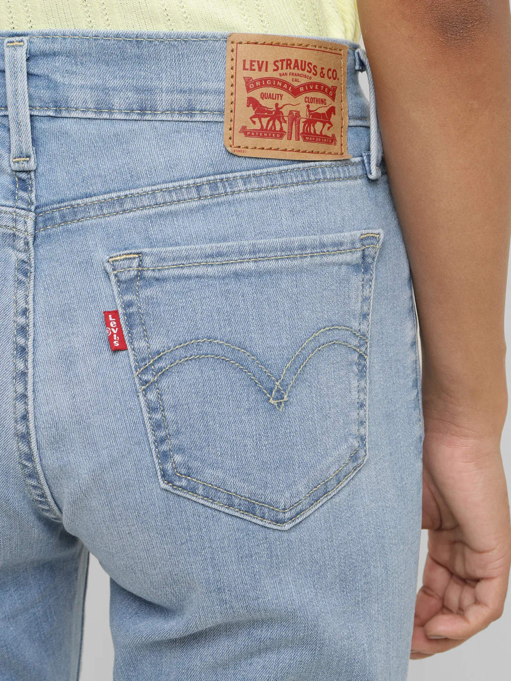 Women's 710 Blue Skinny Fit Mid Rise Jeans - Image 5