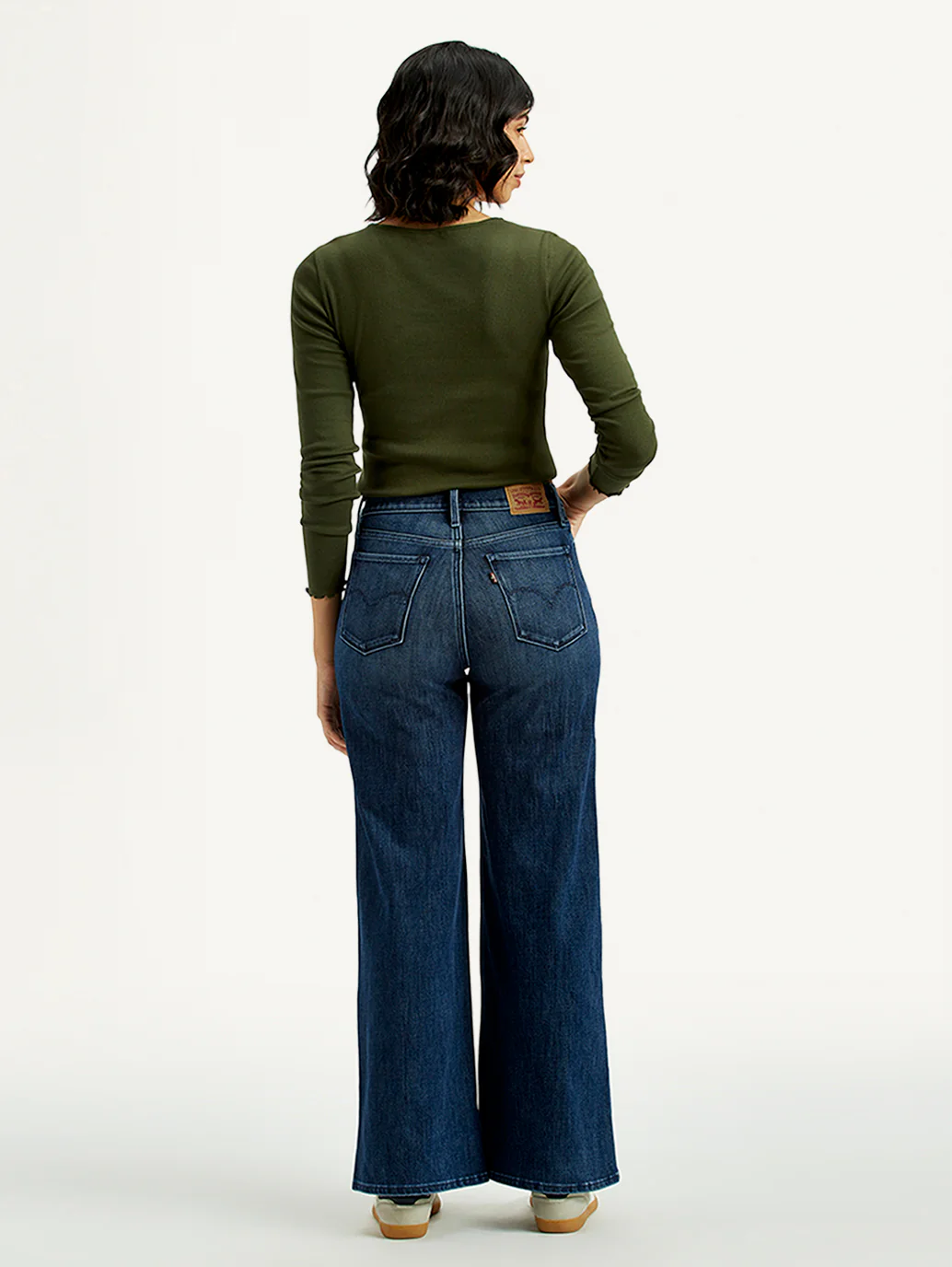 Women's 318 Dark Indigo Shaping Wide Leg Fit Mid Rise Jeans - Image 3
