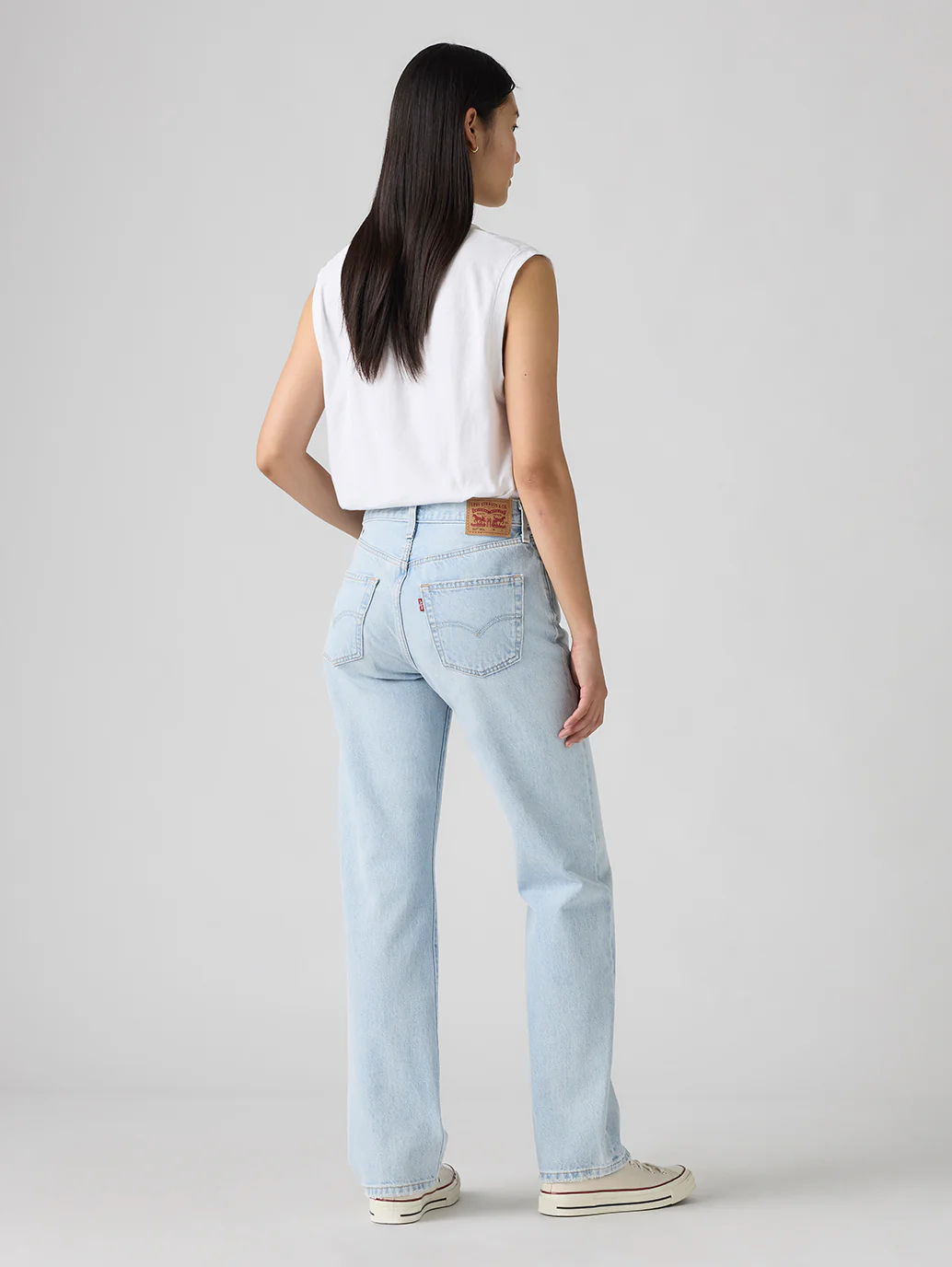 Women's 501'90s Light Indigo Straight Fit Mid Rise Jeans - Image 2