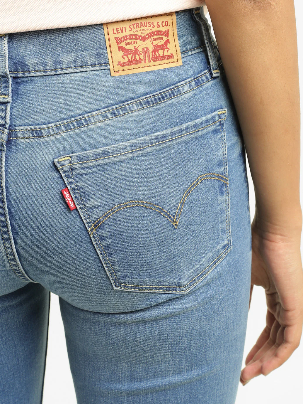 Women's 710 Blue Skinny Fit Mid Rise Jeans - Image 6