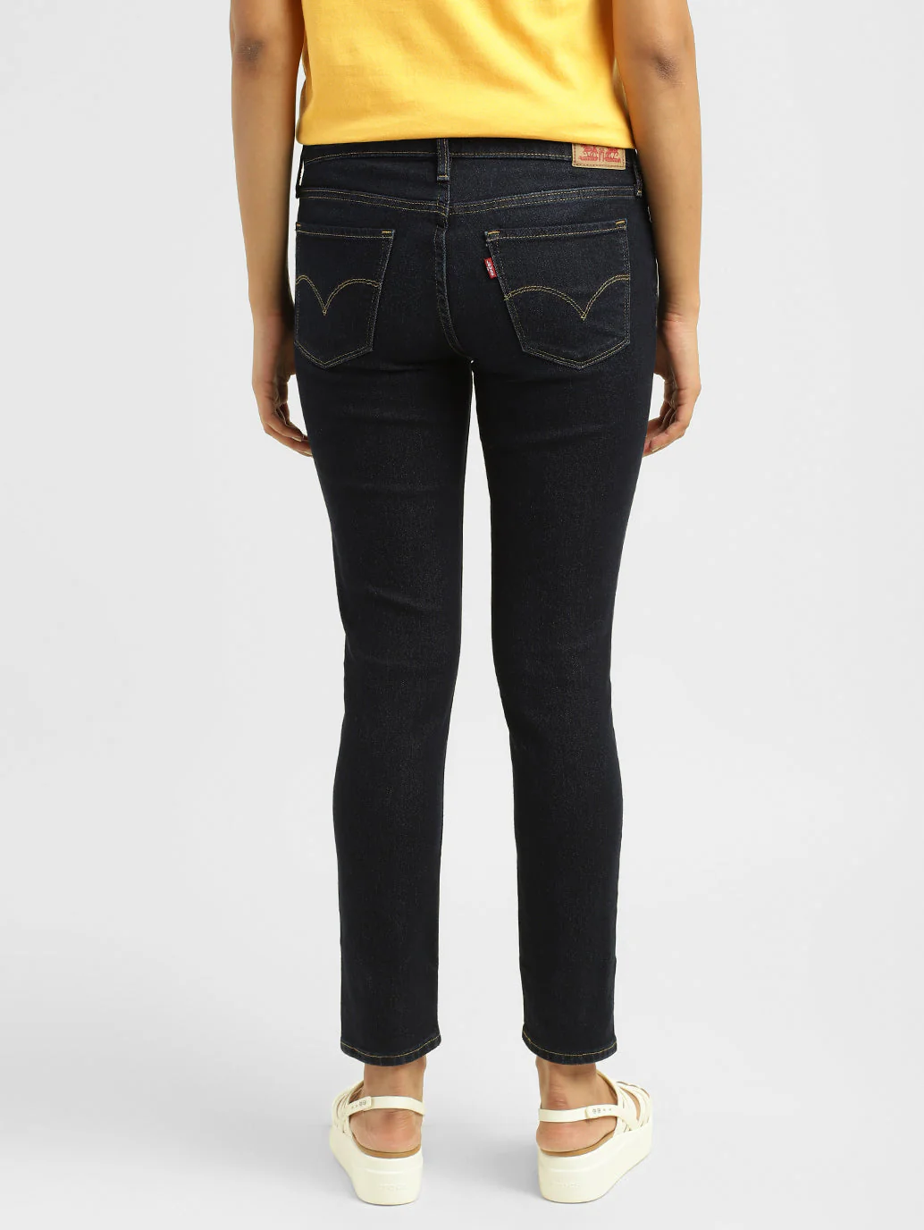 Women's 711 Blue Skinny Fit Mid Rise Jeans - Image 3