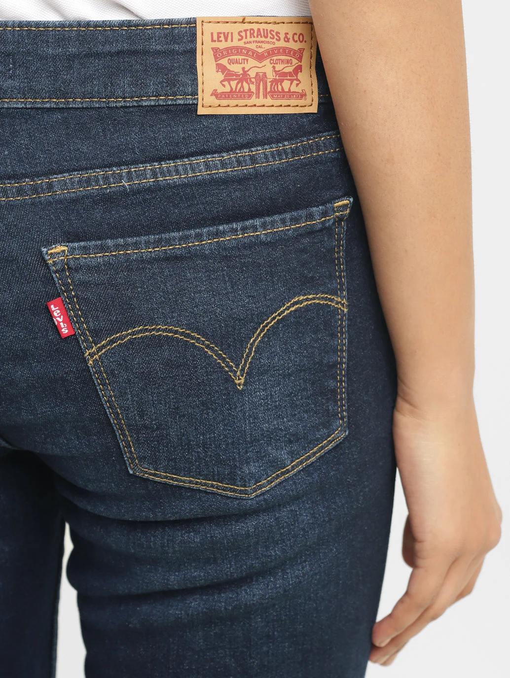 Women's 711 Blue Skinny Fit Mid Rise Jeans - Image 7