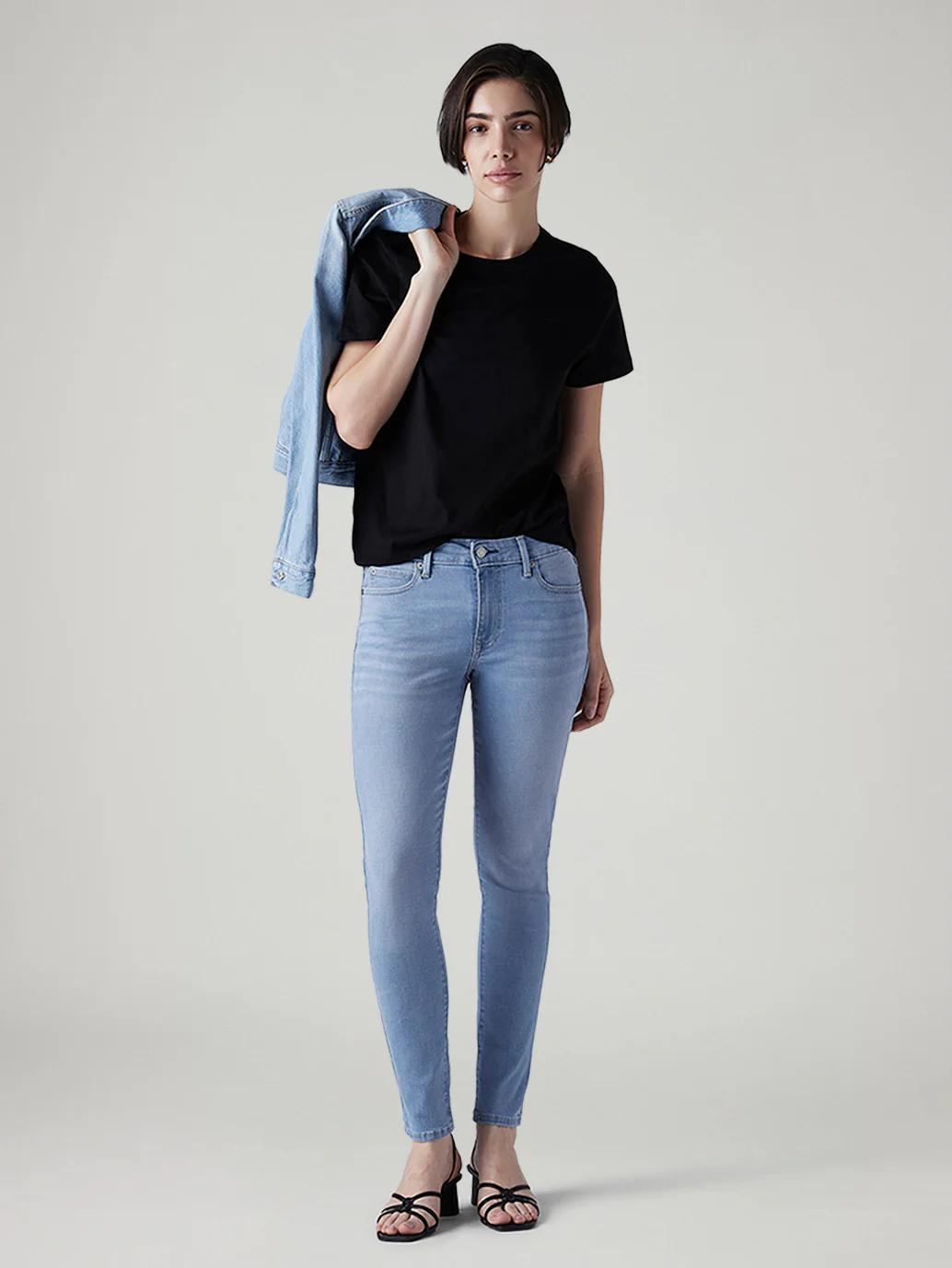Women's 711 Light Blue Skinny Fit Mid Rise Jeans