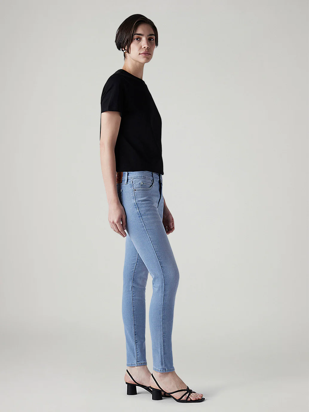 Women's 711 Light Blue Skinny Fit Mid Rise Jeans - Image 5