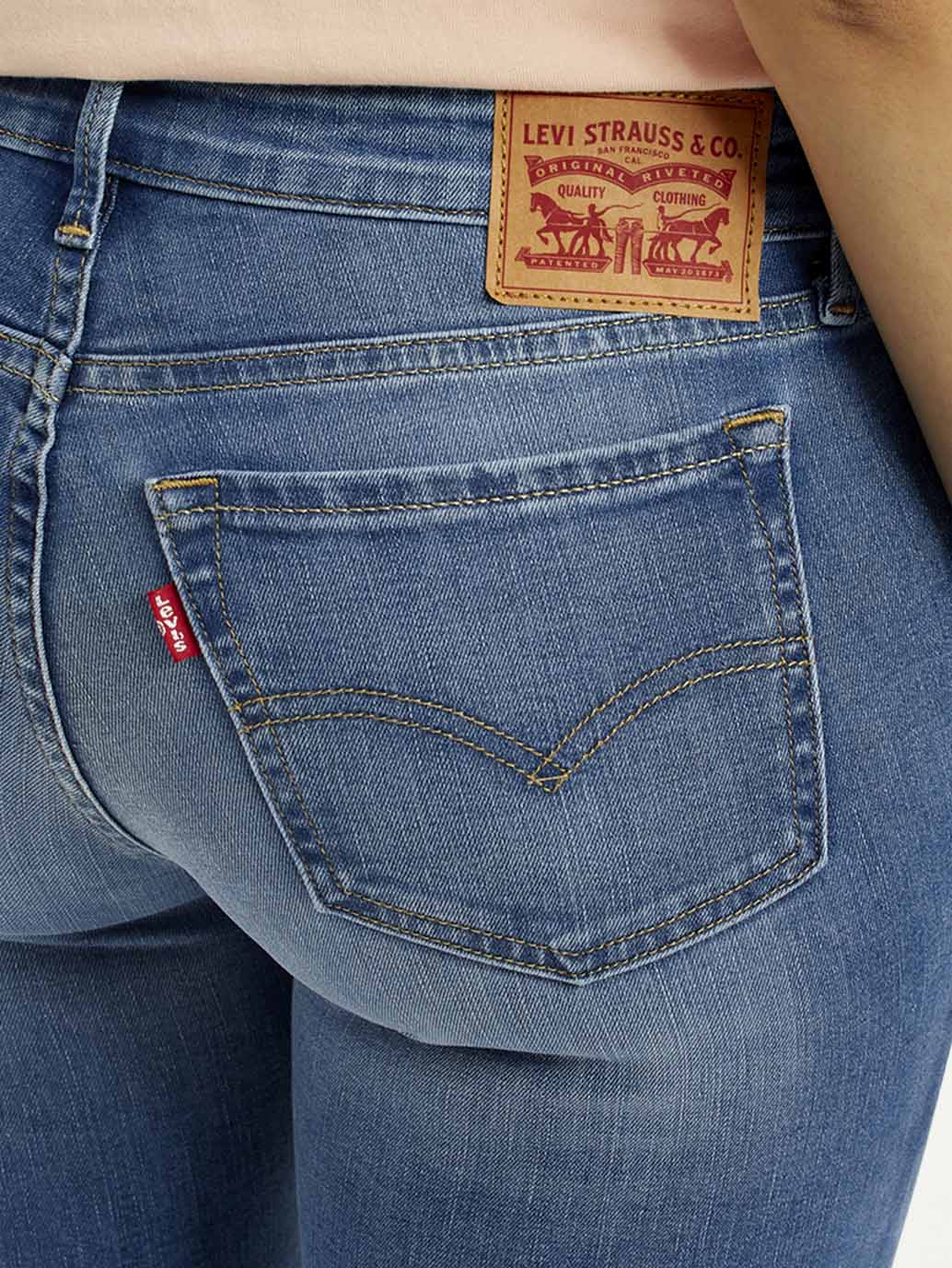 Women's 711 Med Indigo Skinny Fit Mid Rise Jeans - Image 4