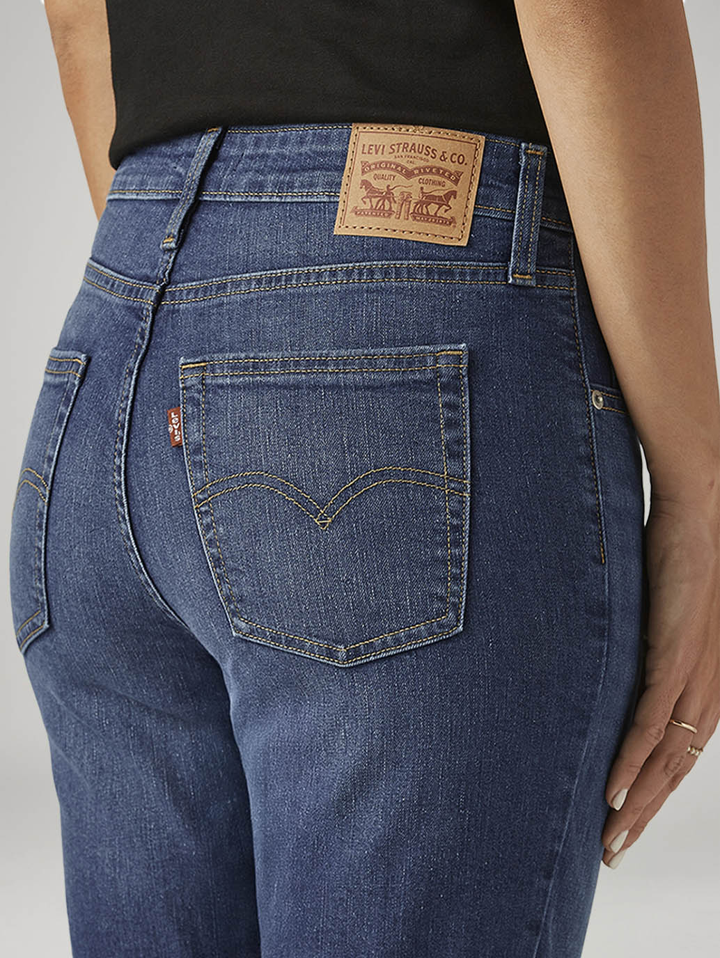 Women's 721 Blue Skinny Fit High Rise Jeans - Image 5