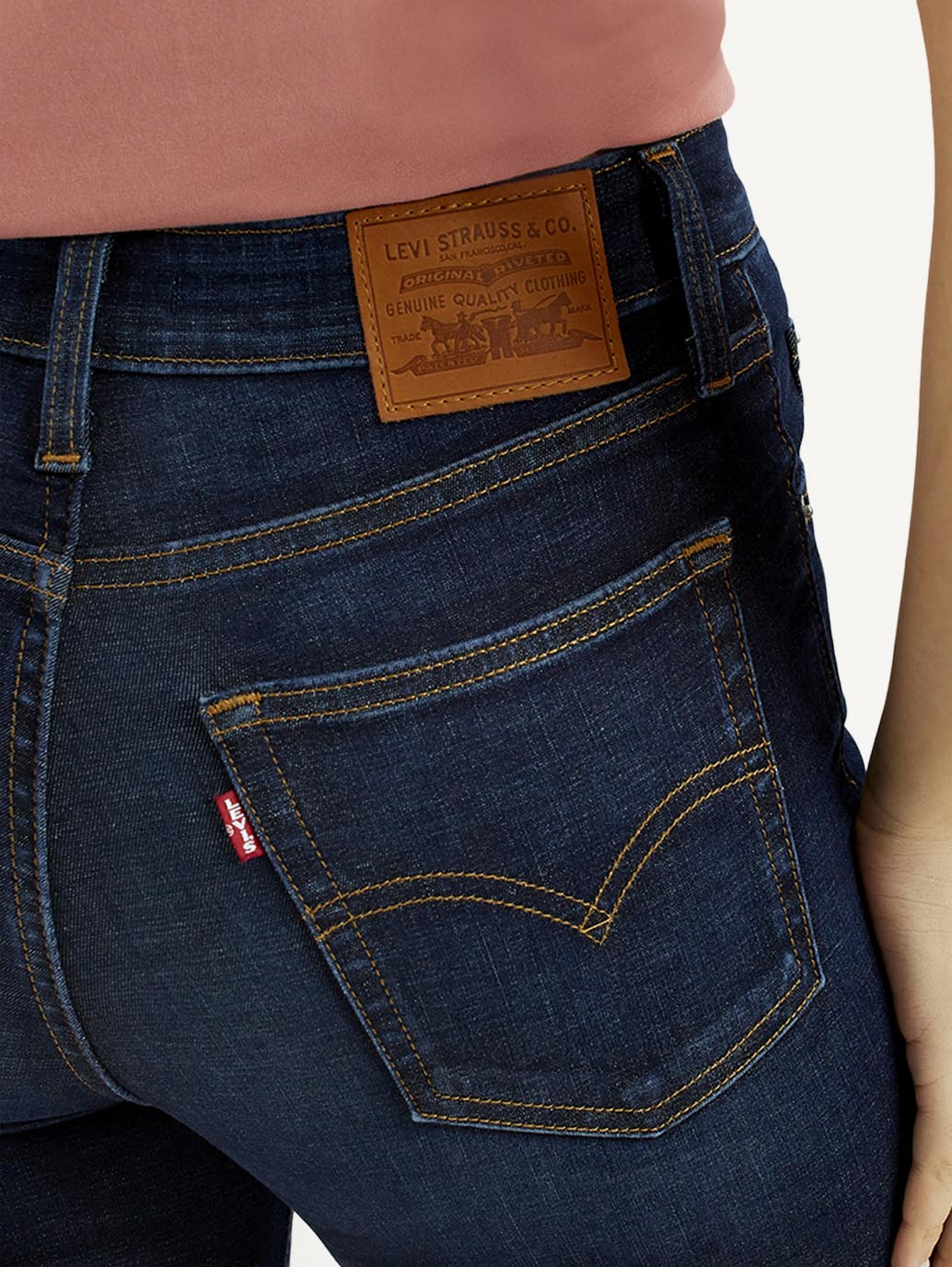 Women's 721 Dark Indigo Skinny Fit High Rise Jeans - Image 5