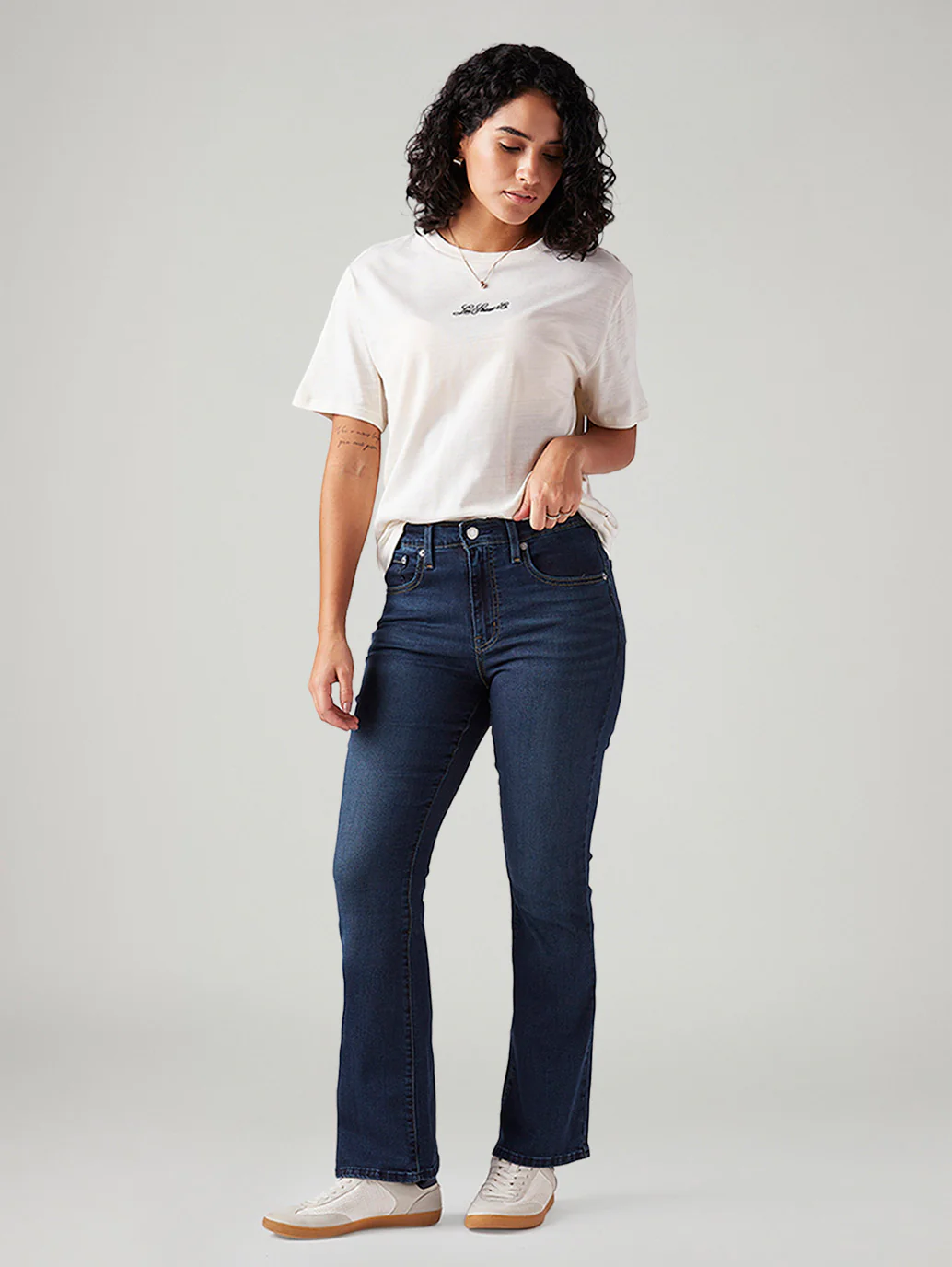 Women's 725 Dark Blue Bootcut Fit High Rise Jeans