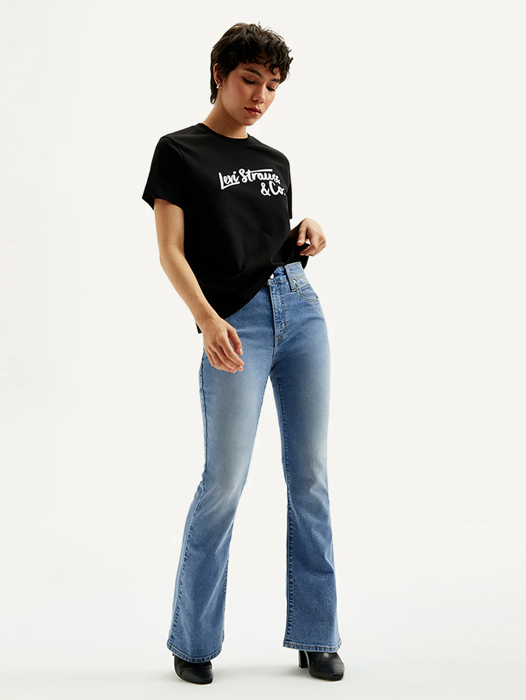 Women's 726 Med Indigo Flared Fit High Rise Jeans