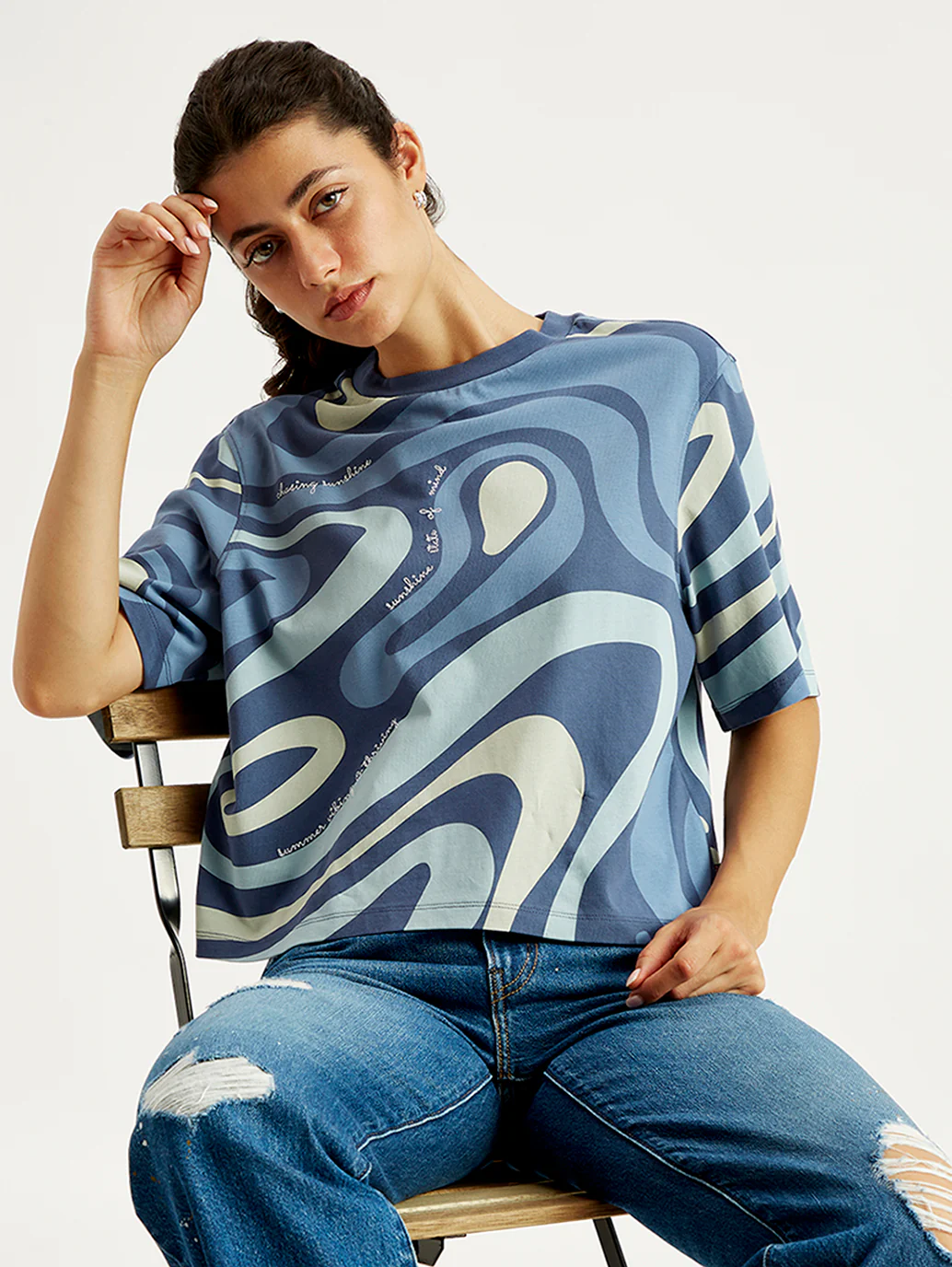 Women's Abstract Print Relaxed Fit T-shirt - Image 3