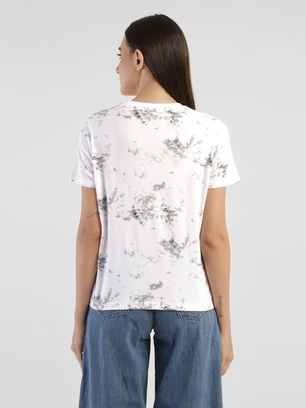Women's Abstract Dyed Round Neck T-shirt - Image 3