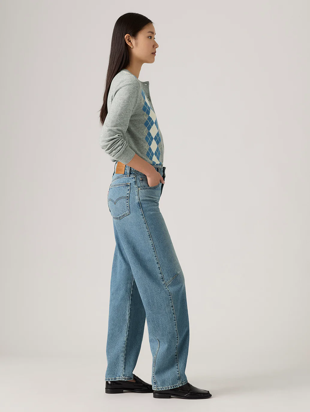 Women's Indigo Barrel Loose Fit Mid Rise Jeans - Image 3