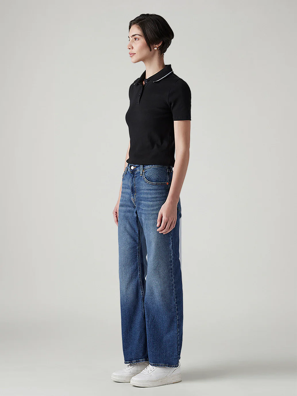 Women's Blue Loose Bootcut Fit Mid Rise Jeans - Image 6