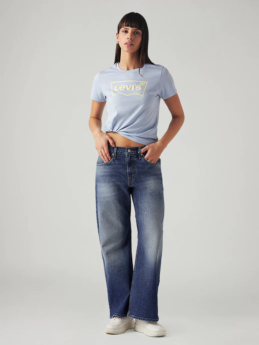 Women's Blue Loose Bootcut Fit Mid Rise Jeans