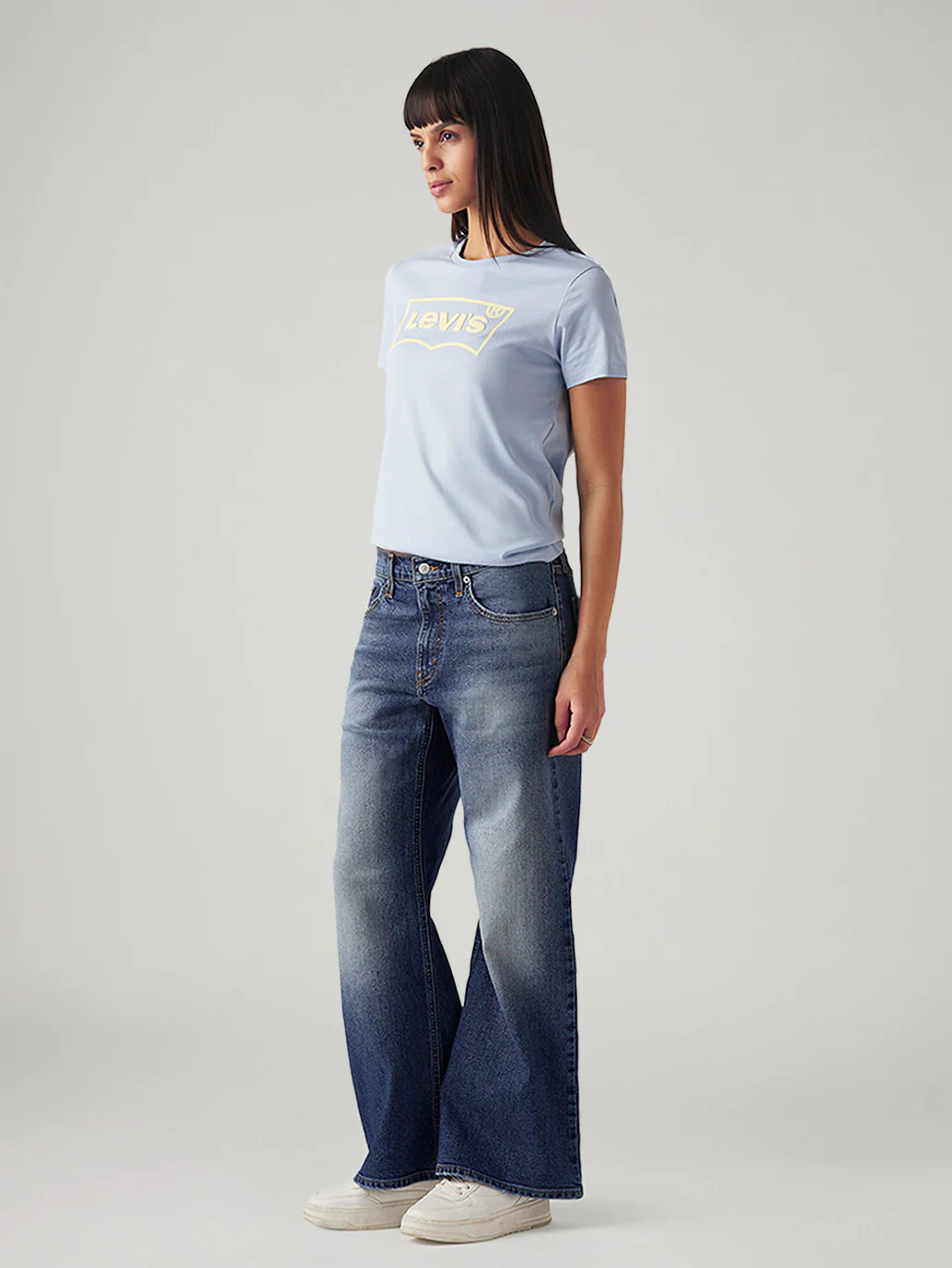 Women's Blue Loose Bootcut Fit Mid Rise Jeans - Image 5