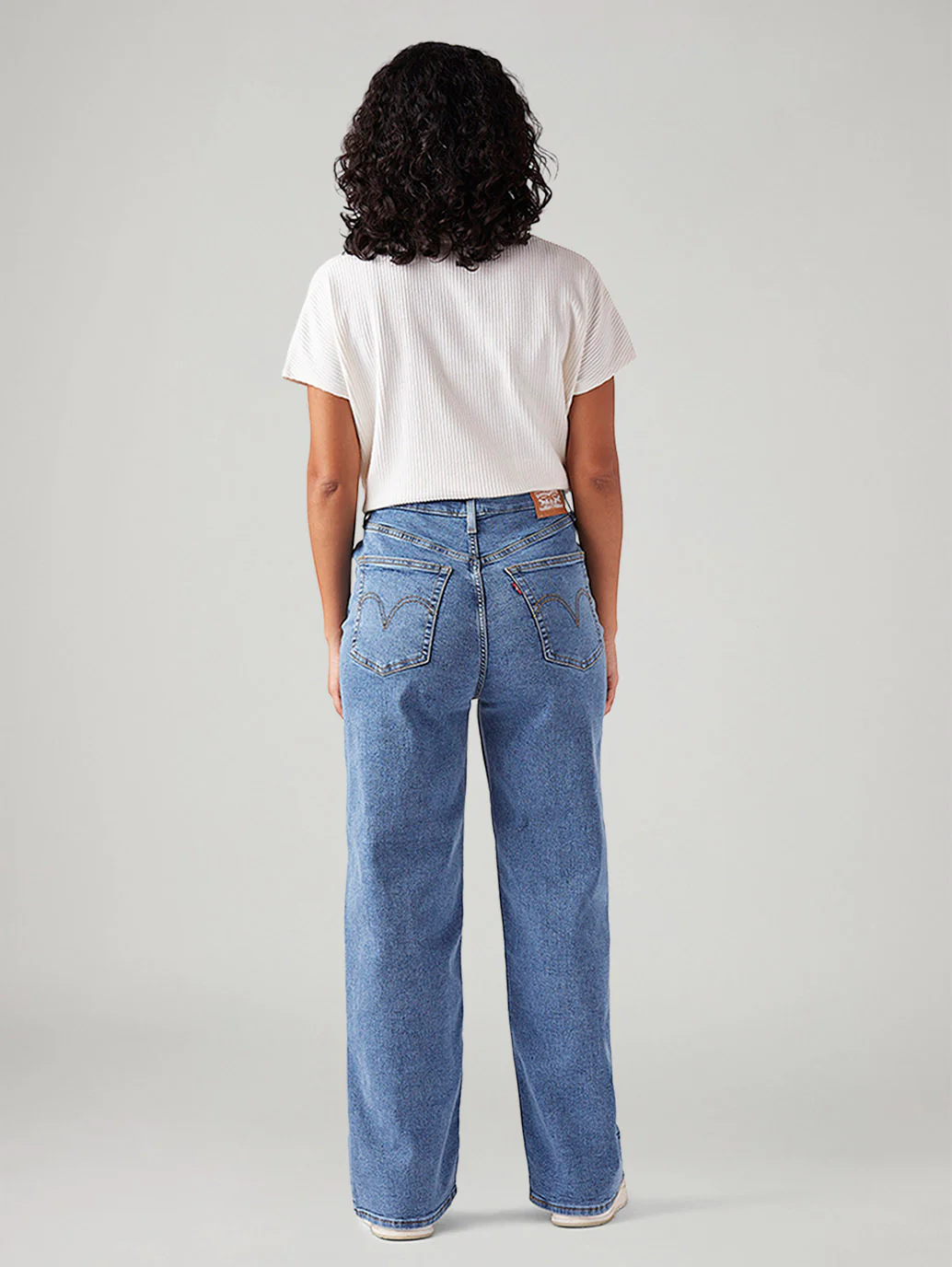 Women's Blue Loose Fit High Rise Jeans - Image 4